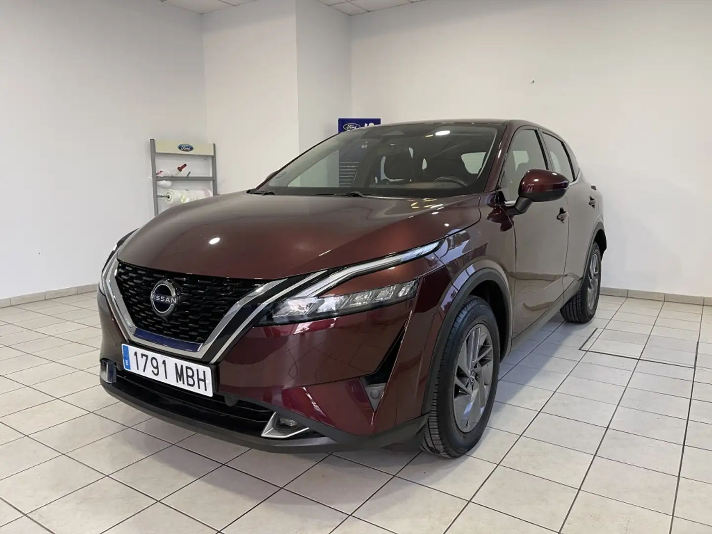 Nissan Qashqai 1.3 DIG-T mHEV 12V Acenta 4x2 103kW Violett - 2