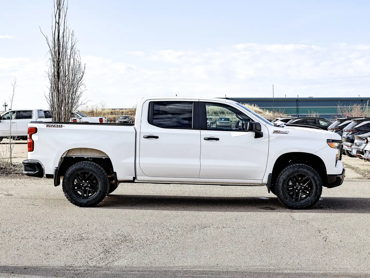 Chevrolet Silverado 1500 снимка Chevrolet Silverado 1500