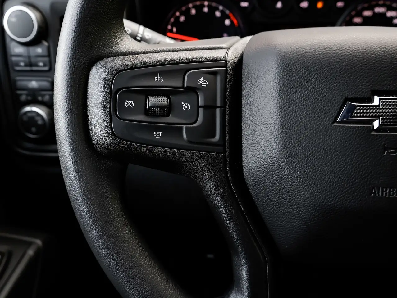 Chevrolet Silverado 1500 снимка Chevrolet Silverado 1500