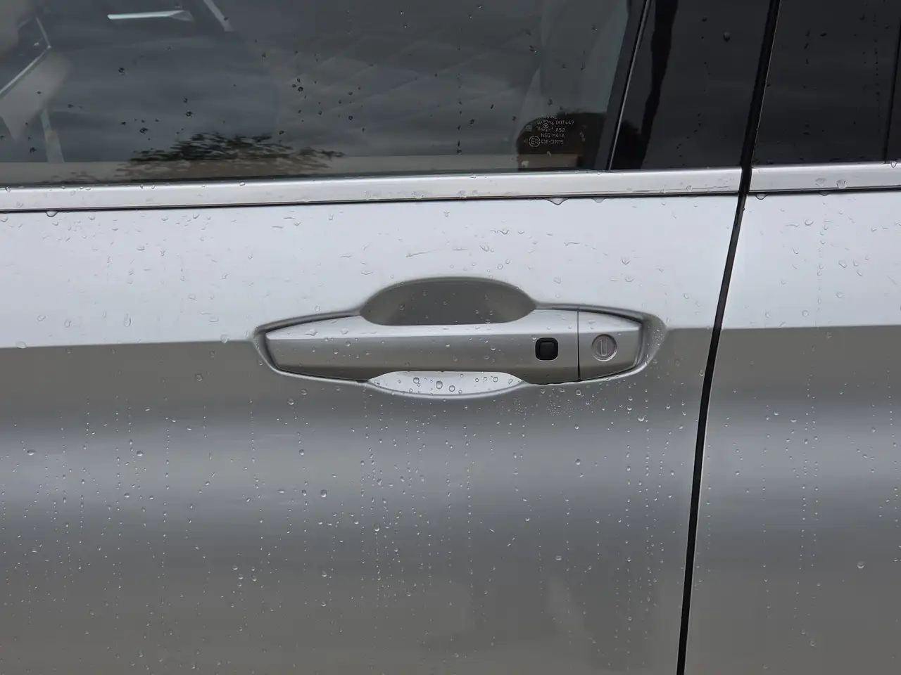 Mitsubishi Outlander снимка Mitsubishi Outlander