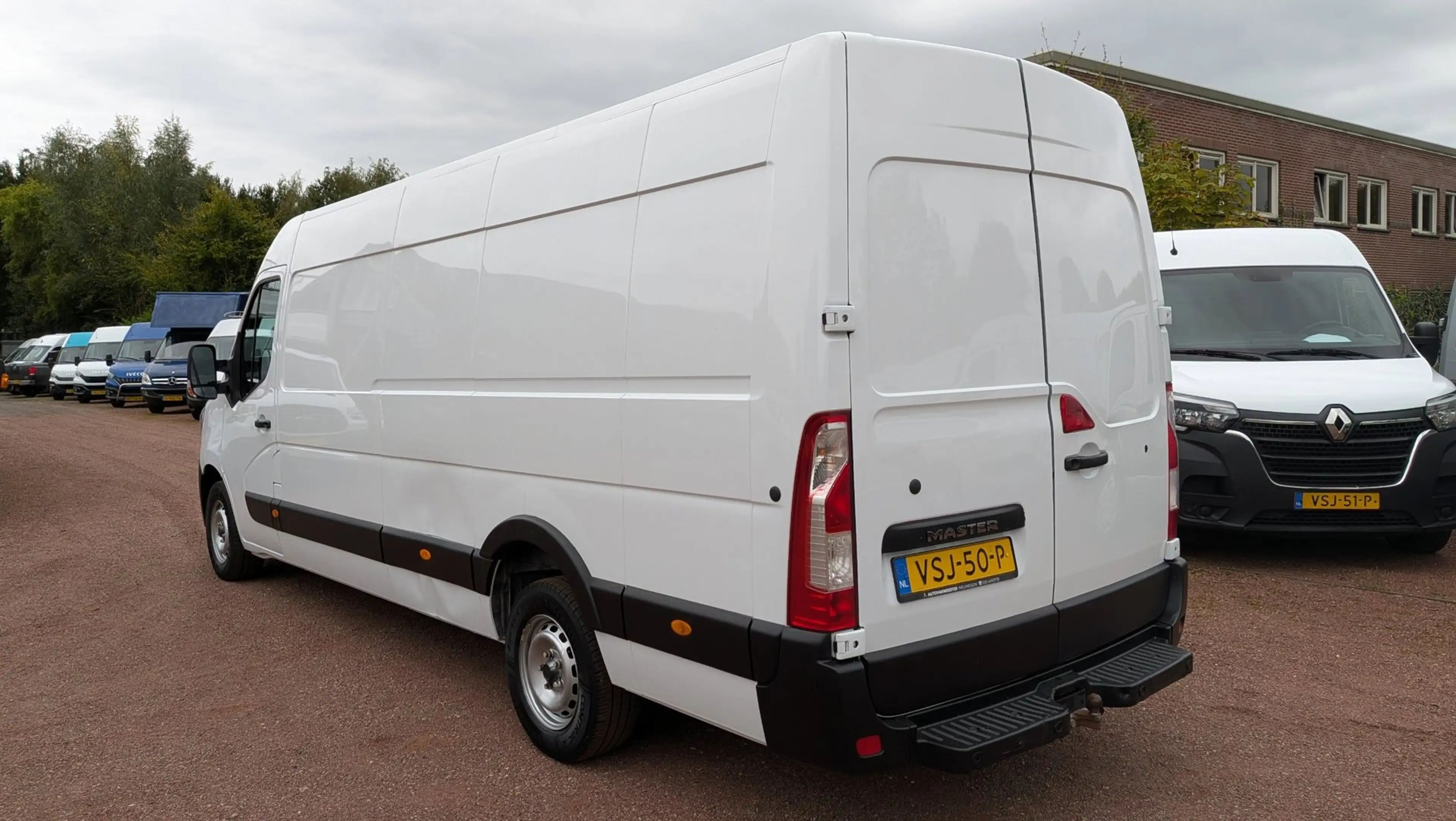 Renault Master T35 2.3 dCi 165 L4H2 EL Energy Comfort — photo 3