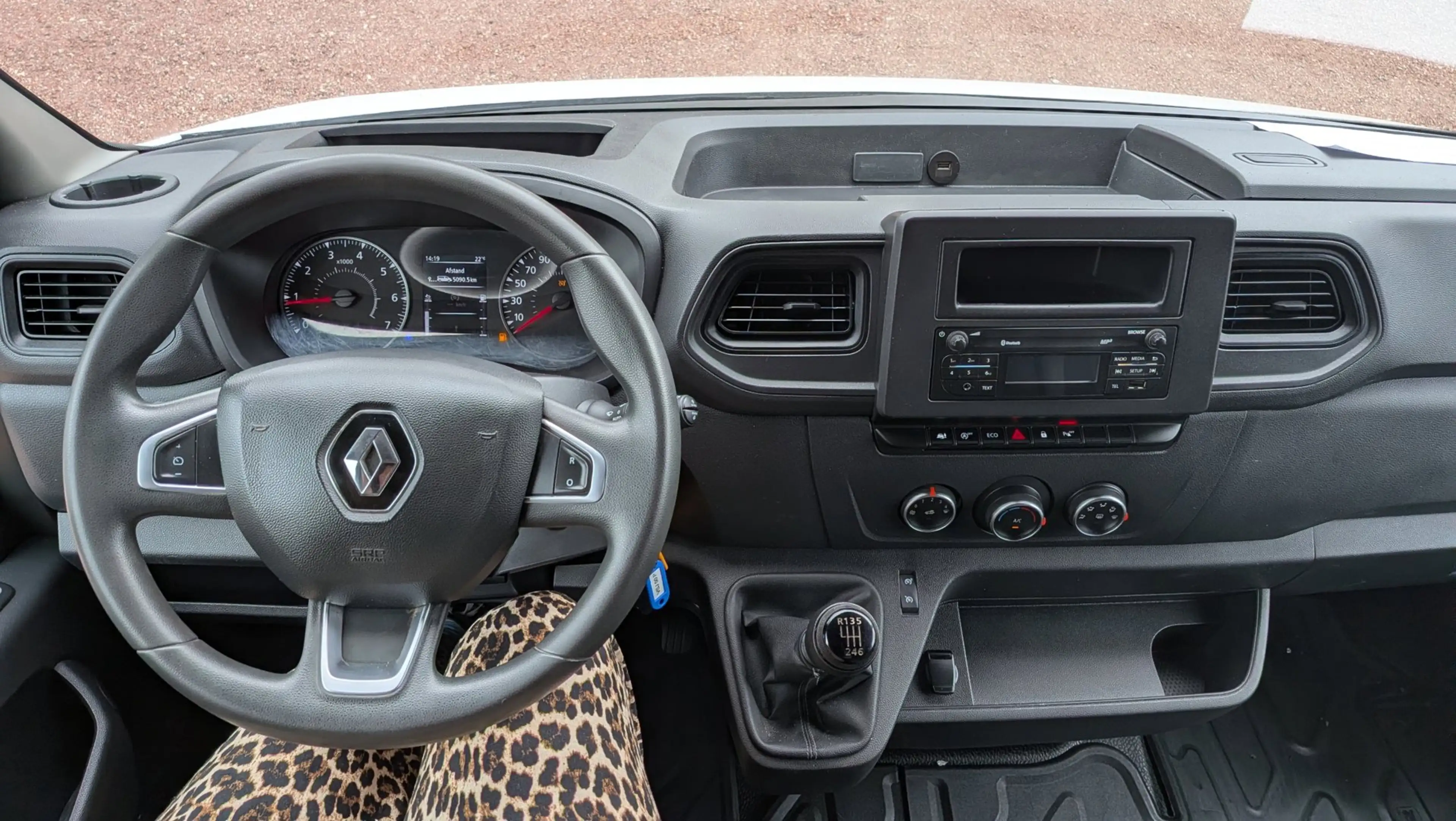 Renault Master T35 2.3 dCi 165 L4H2 EL Energy Comfort — photo 8