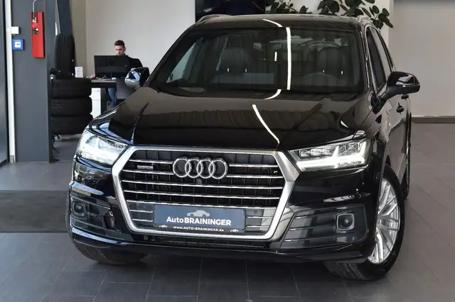 Audi Q7 3.0TDI Quattro S-Line tiptr. 7-Sitzer Matrix
