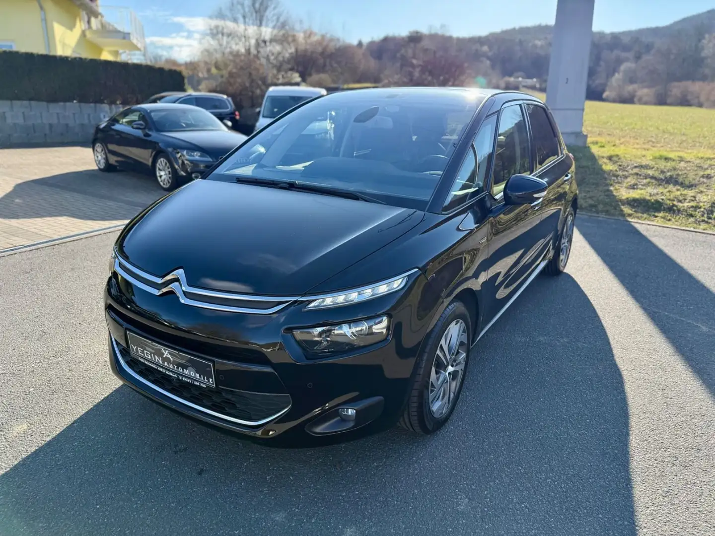 Citroen C4 Picasso /Spacetourer Exclusive LEDER-NAVI-PANO Schwarz - 2