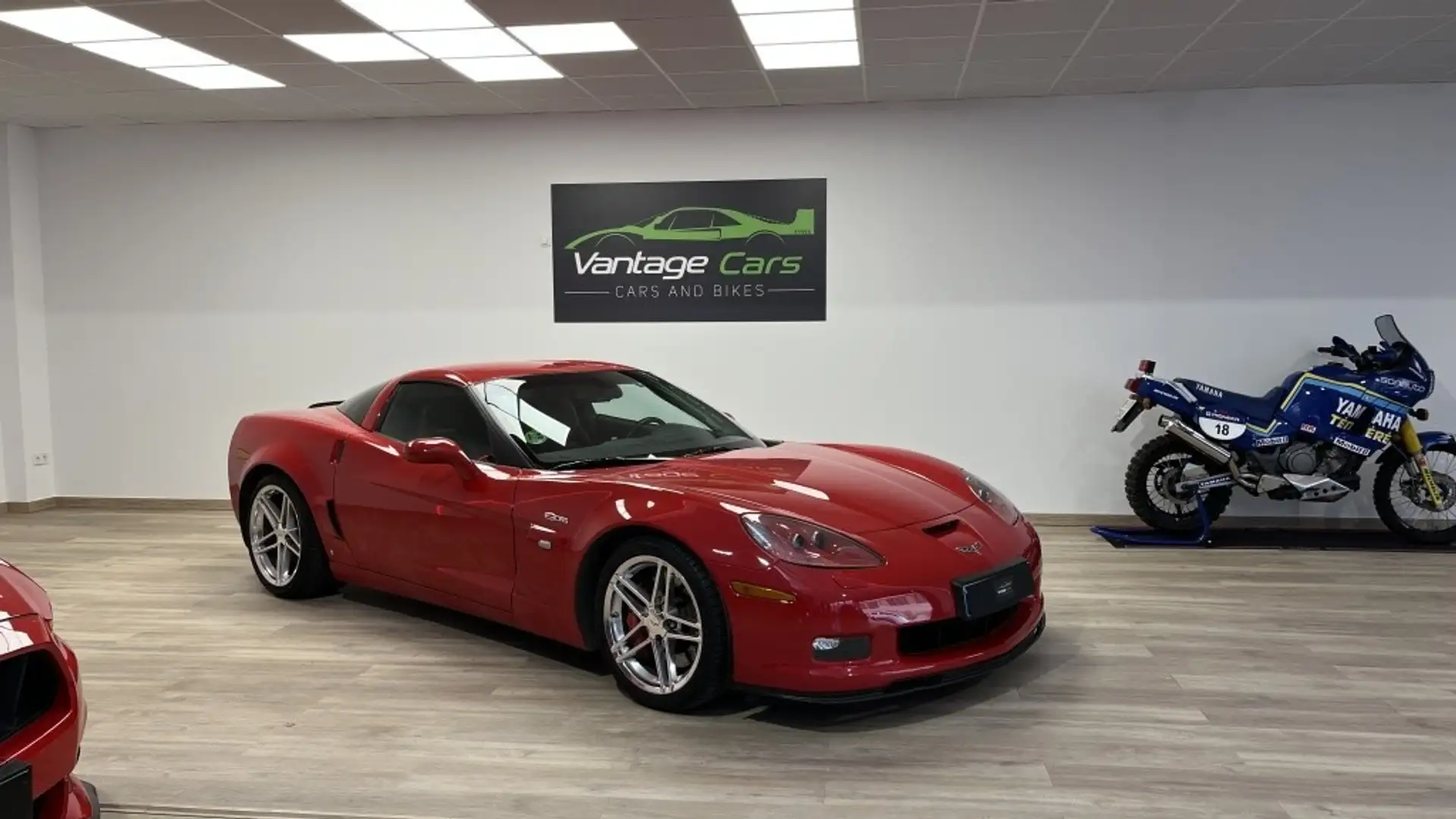 Chevrolet Corvette Coupé Z06 Rojo - 1