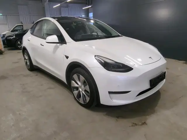 Tesla Model Y Long Range AWD 75kWh