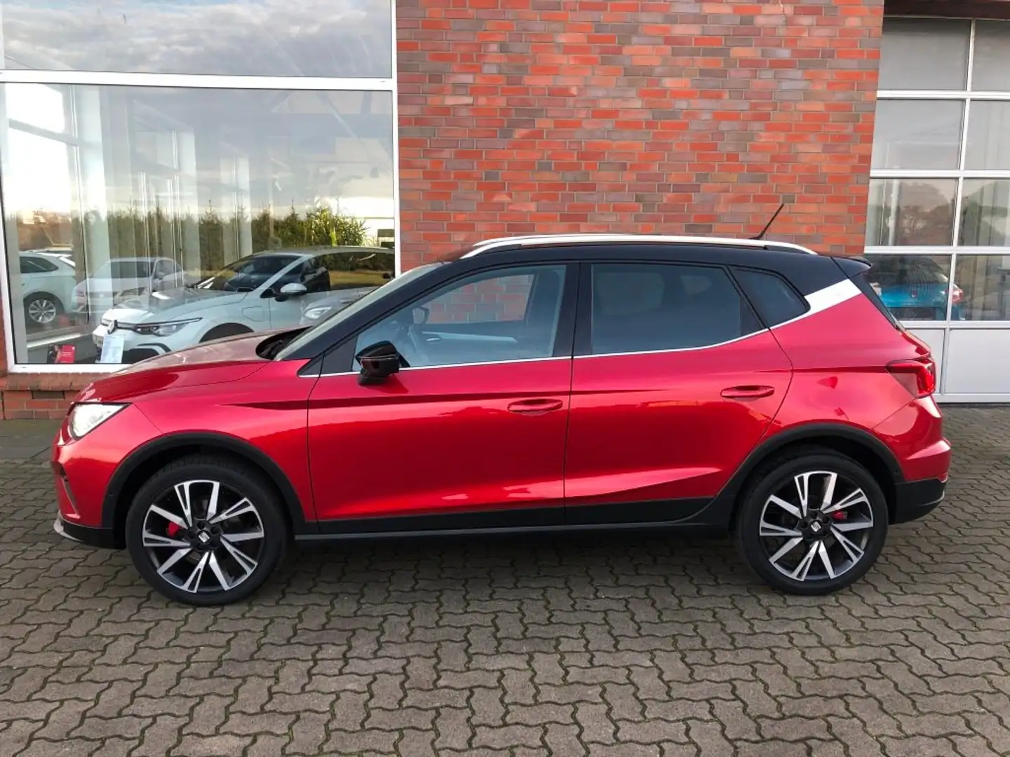 SEAT Arona FR 1.5TSI Automatik DSG Rot - 2