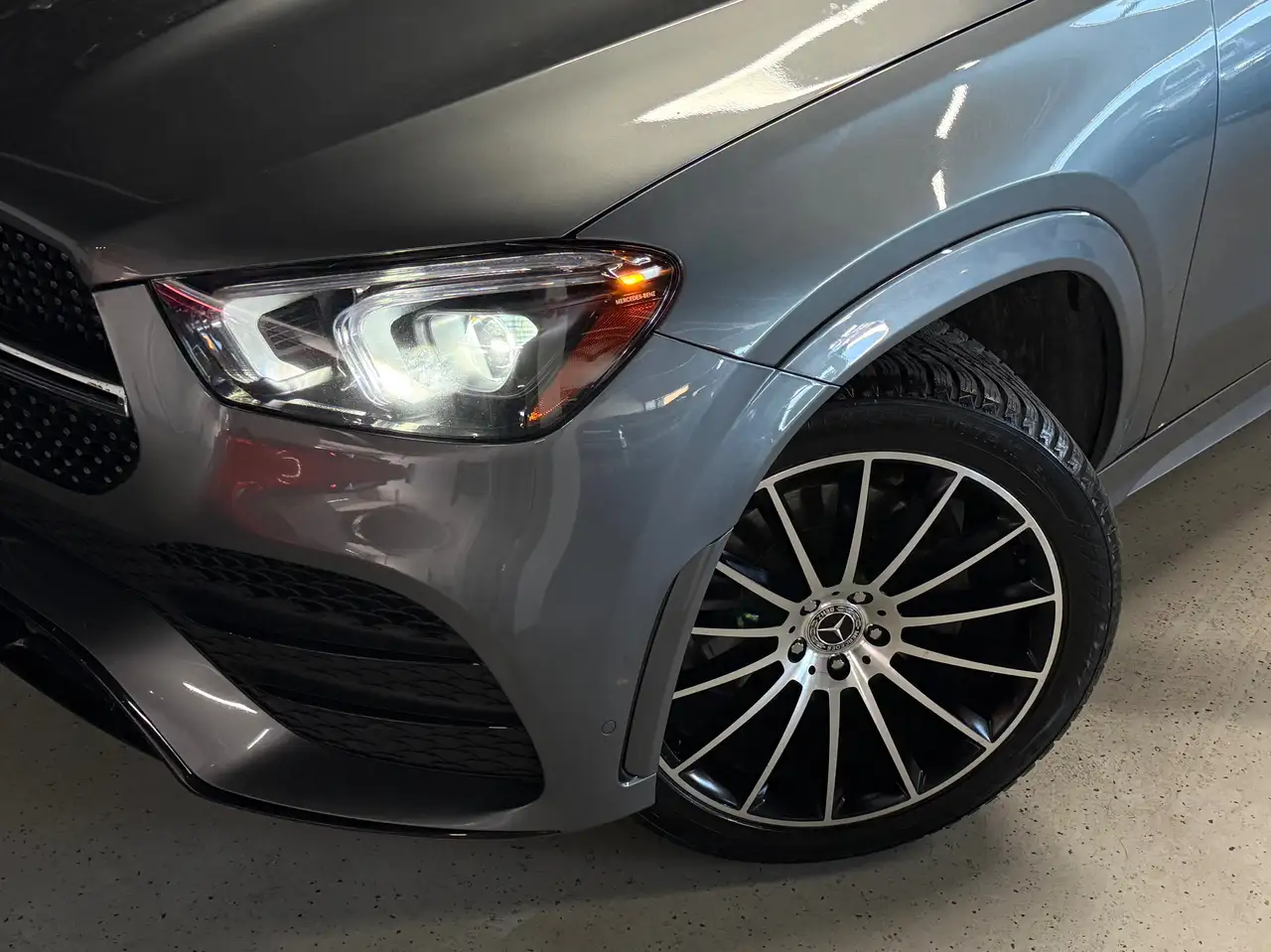 Mercedes-Benz GLE снимка Mercedes-Benz GLE