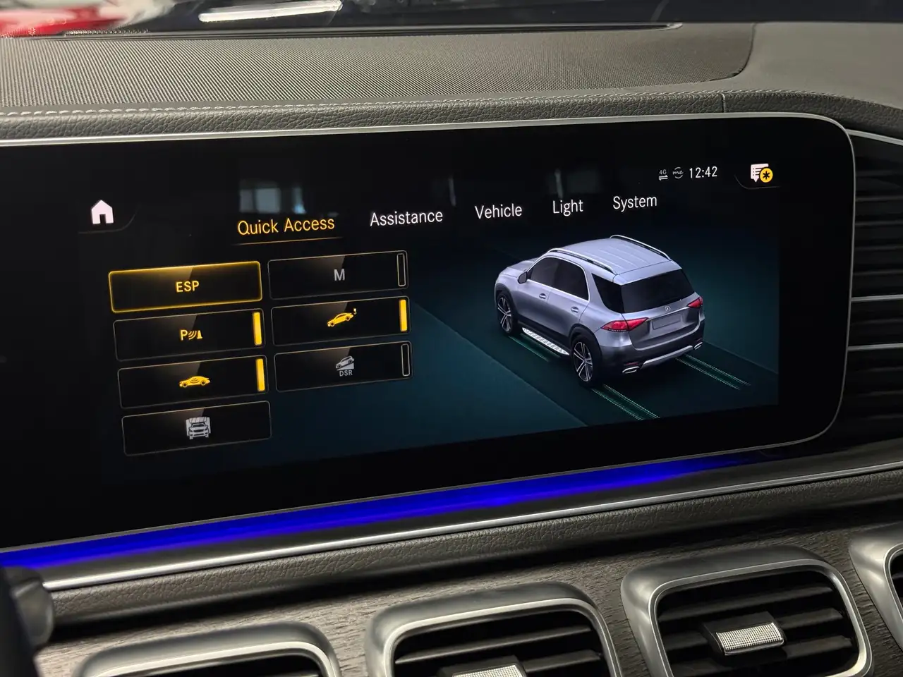 Mercedes-Benz GLE снимка Mercedes-Benz GLE