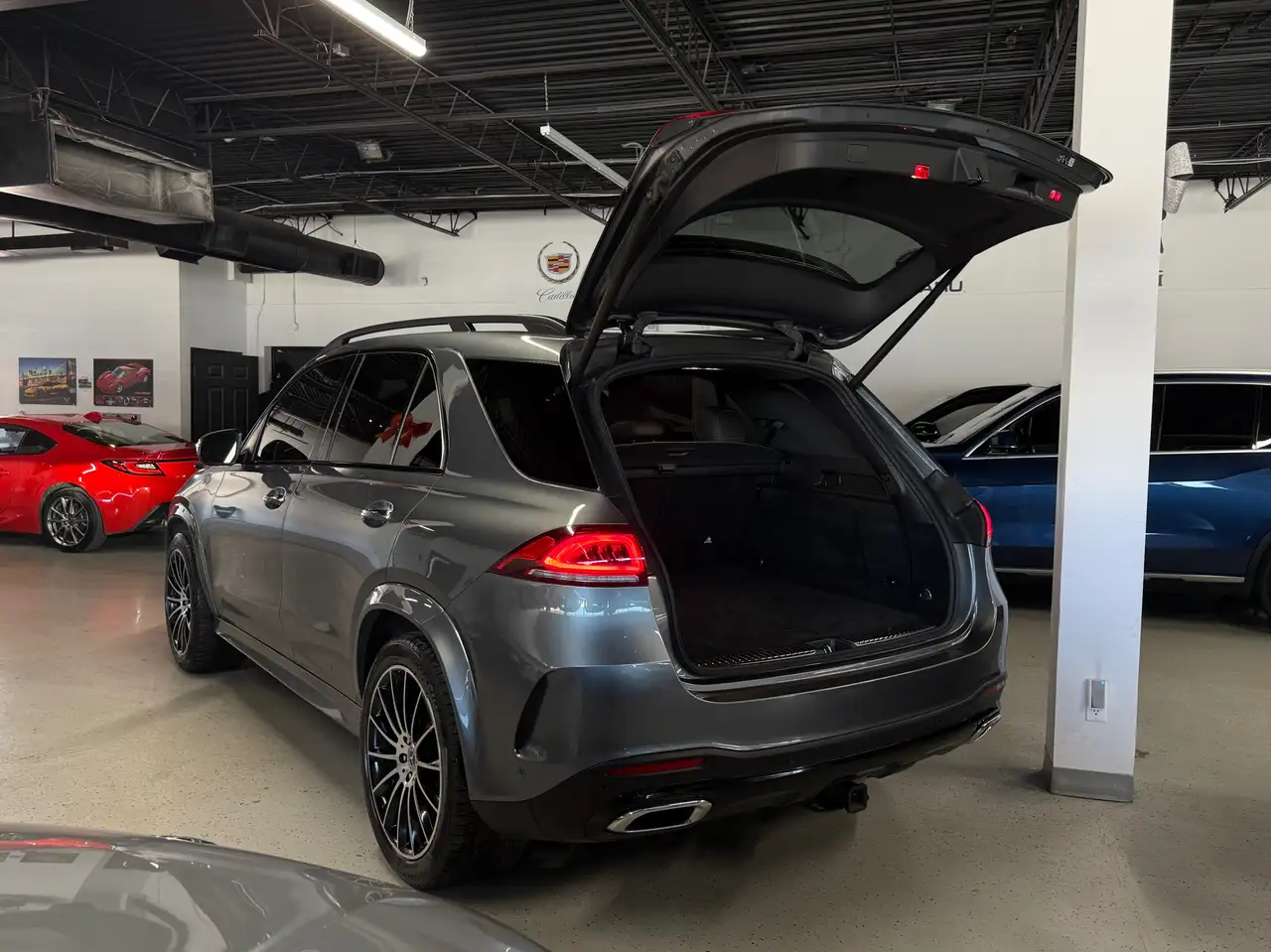 Mercedes-Benz GLE снимка Mercedes-Benz GLE