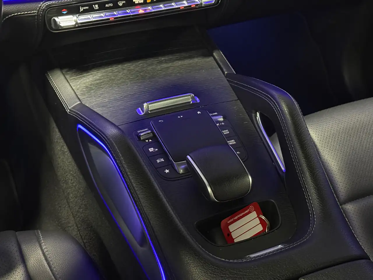 Mercedes-Benz GLE снимка Mercedes-Benz GLE