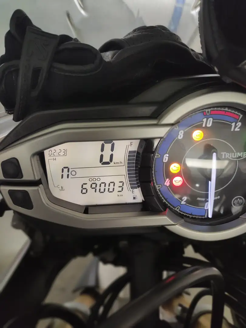 Triumph Tiger 800 ABS Biały - 2