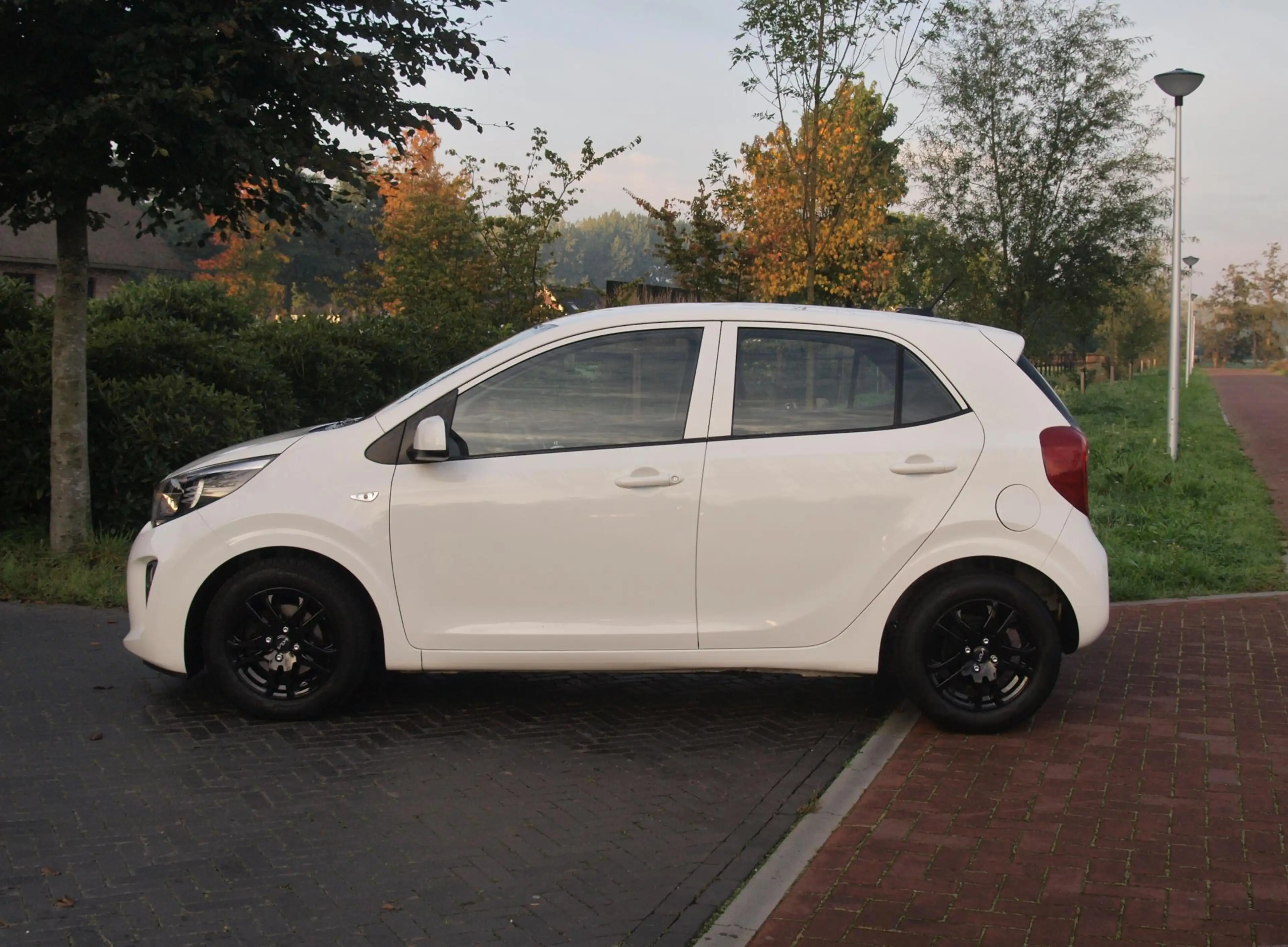 Kia Picanto 1.0 DPi ComfortLine 5p | 5 Persoons | Airco | Zwar — photo 7
