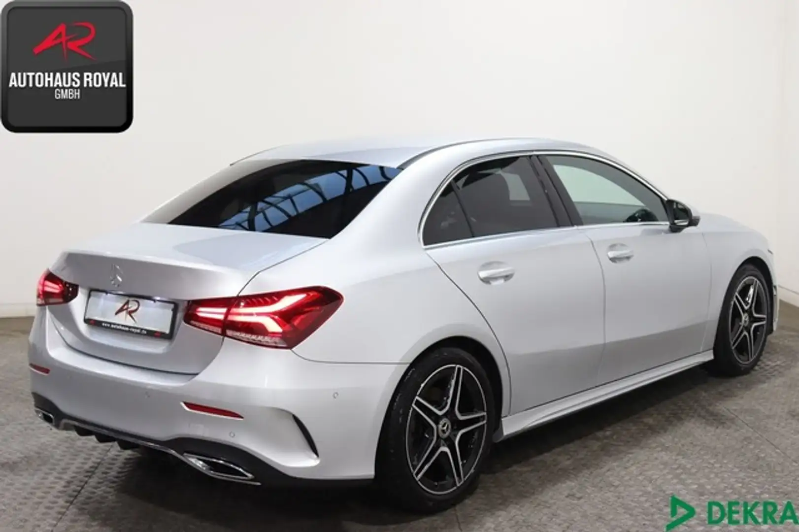 Mercedes-Benz A 220 Limousine 4M AMG MULTIBEAM,BICOLOR,360GRAD Argento - 2
