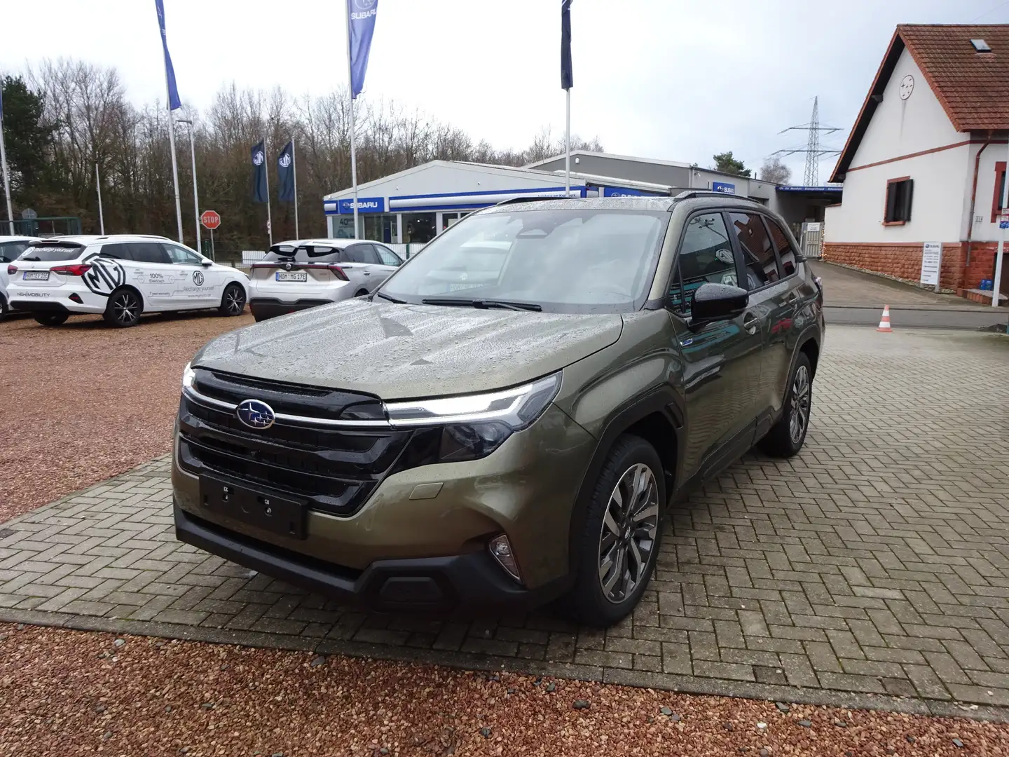 Subaru Forester 2.0ie Platinum 2025 Modell VFW*AHK abn.* Verde - 1