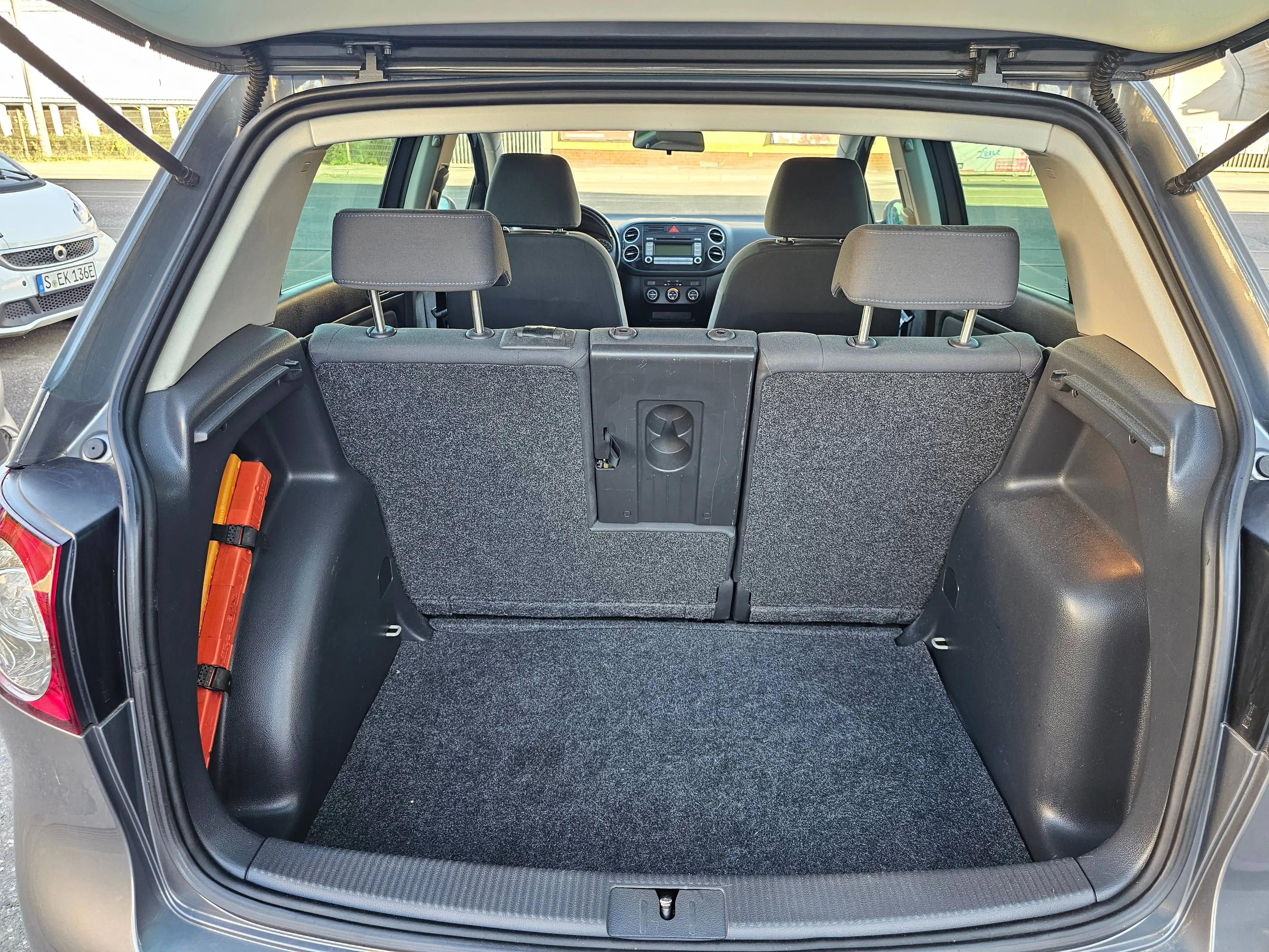 Volkswagen Golf Plus 1,6 Tour Edition Automatik TÜV neu — photo 12