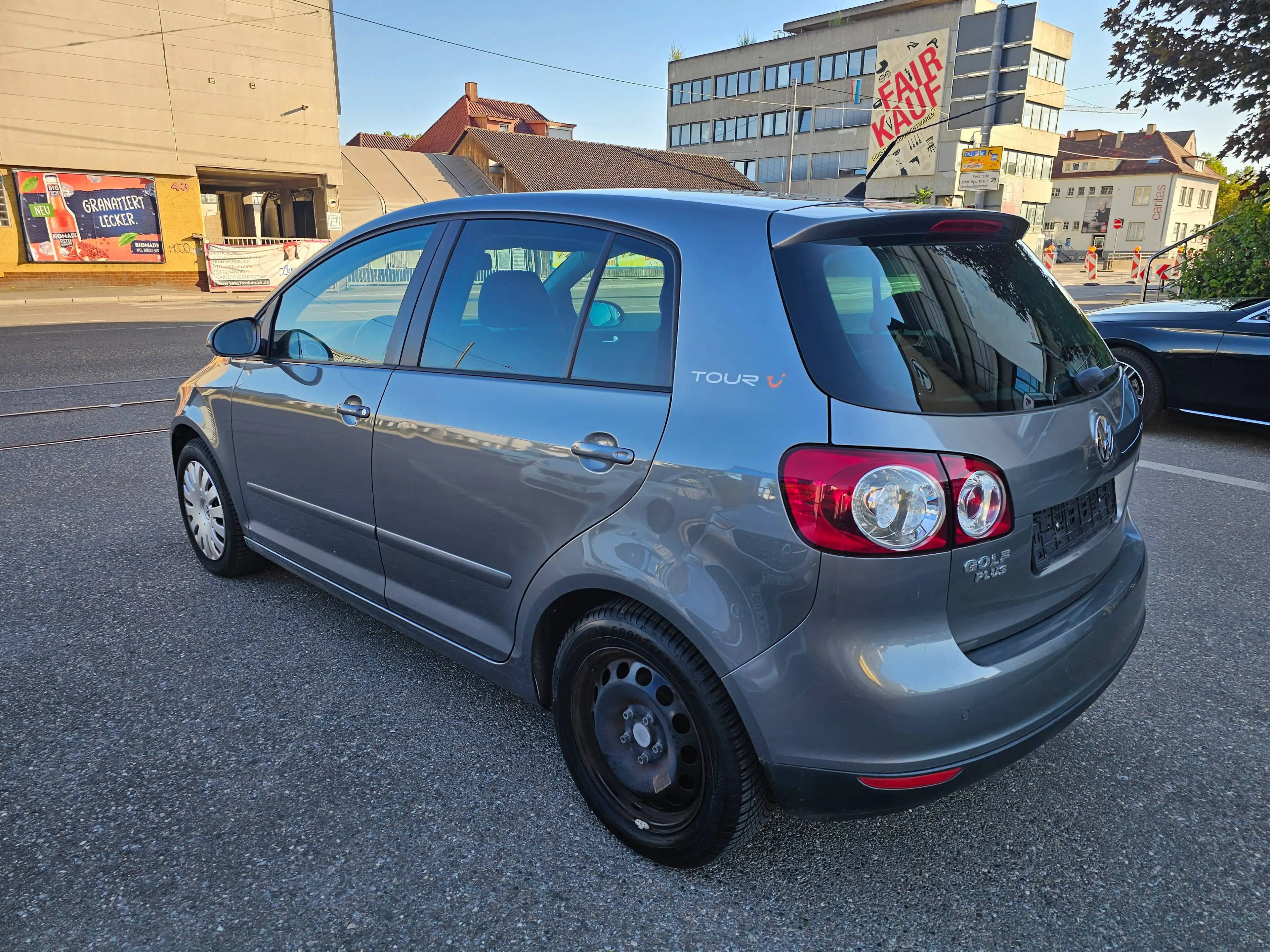 Volkswagen Golf Plus 1,6 Tour Edition Automatik TÜV neu — photo 7