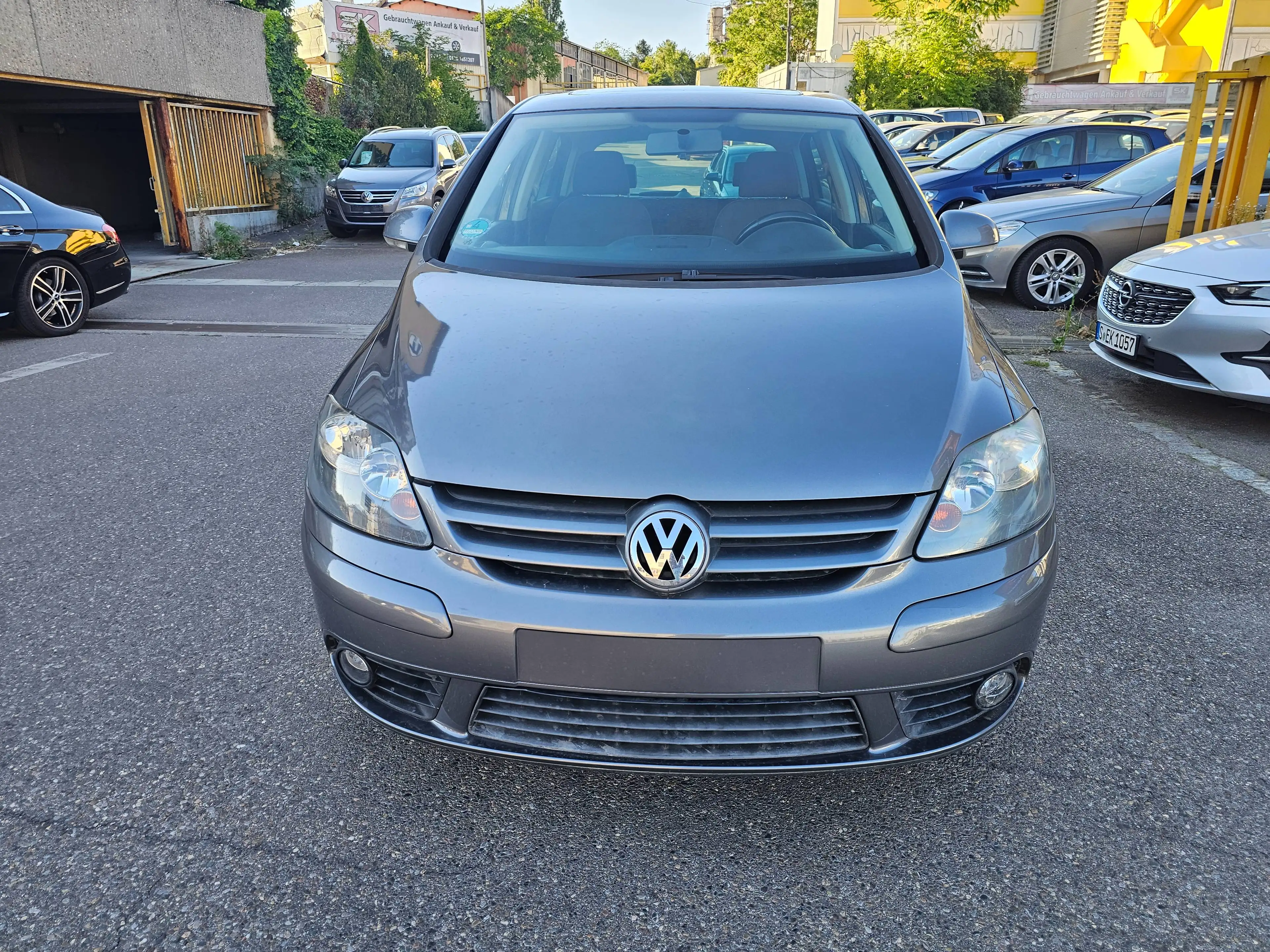 Volkswagen Golf Plus 1,6 Tour Edition Automatik TÜV neu — photo 2