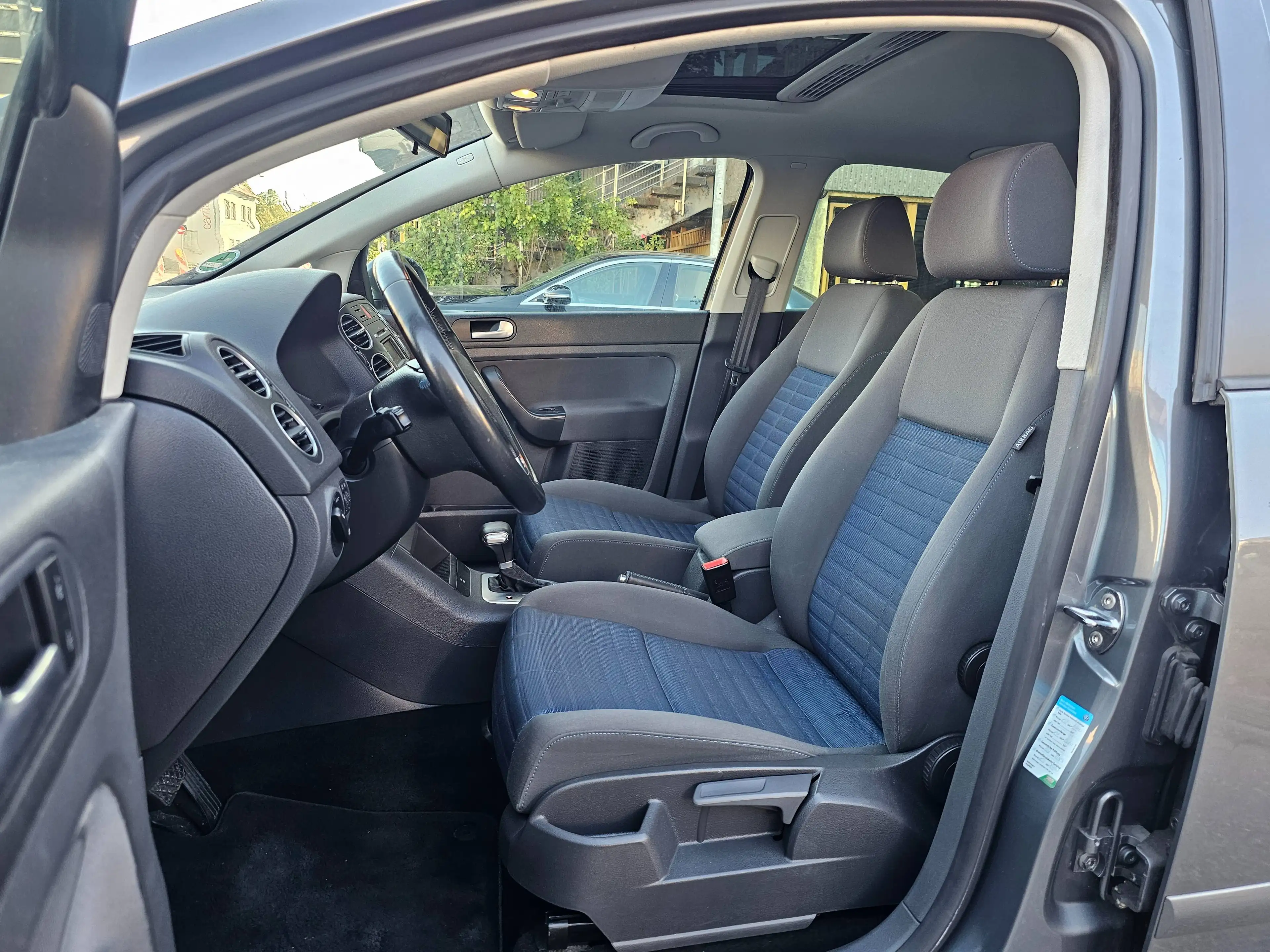 Volkswagen Golf Plus 1,6 Tour Edition Automatik TÜV neu — photo 9