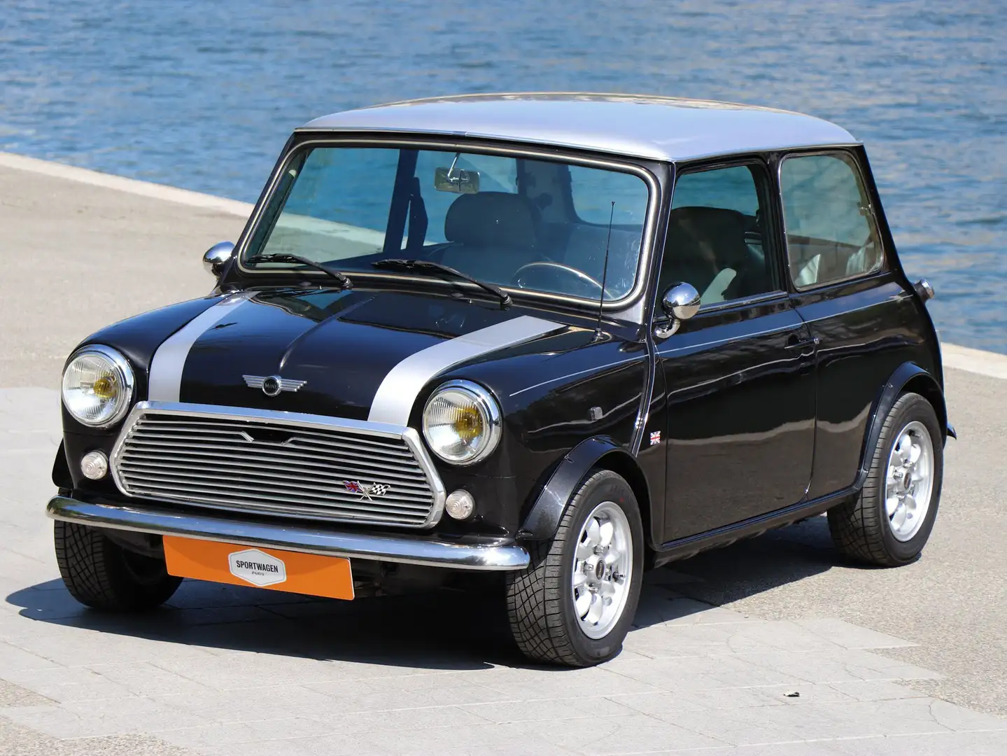 Austin Mini Nero - 1