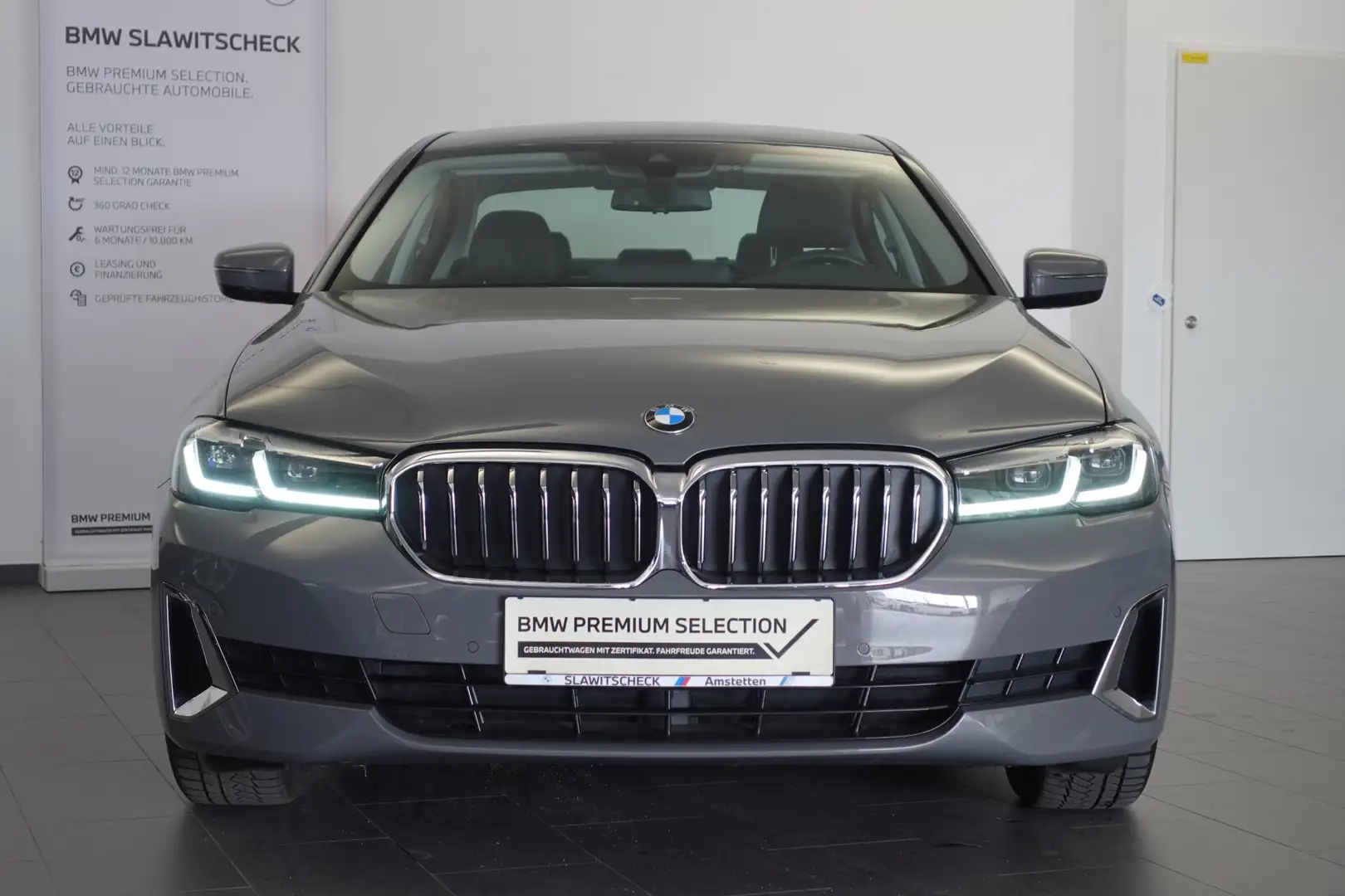 BMW 520 d xDrive G30 Grau - 2