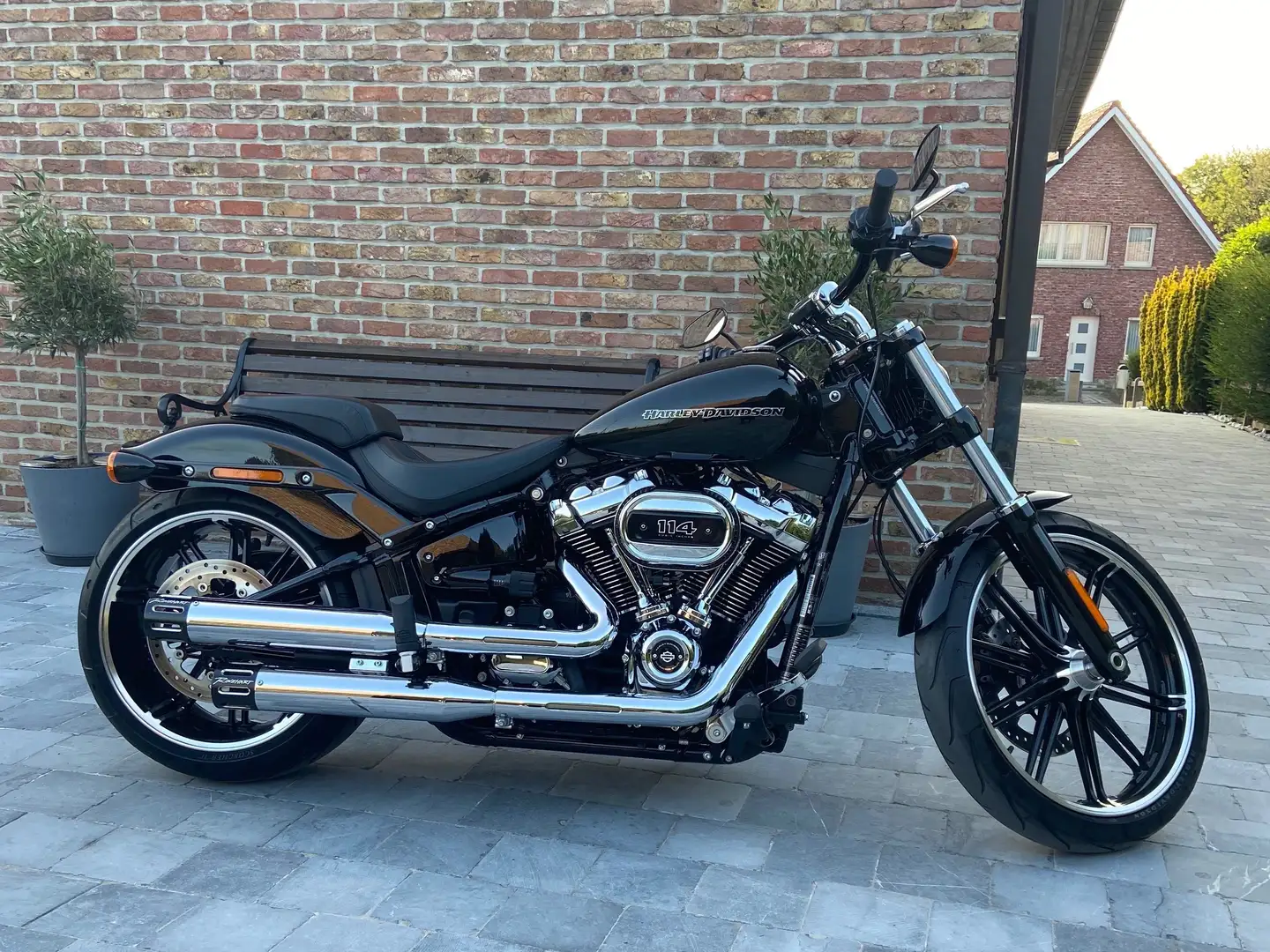 Harley-Davidson Breakout Breakout 114 Negro - 2
