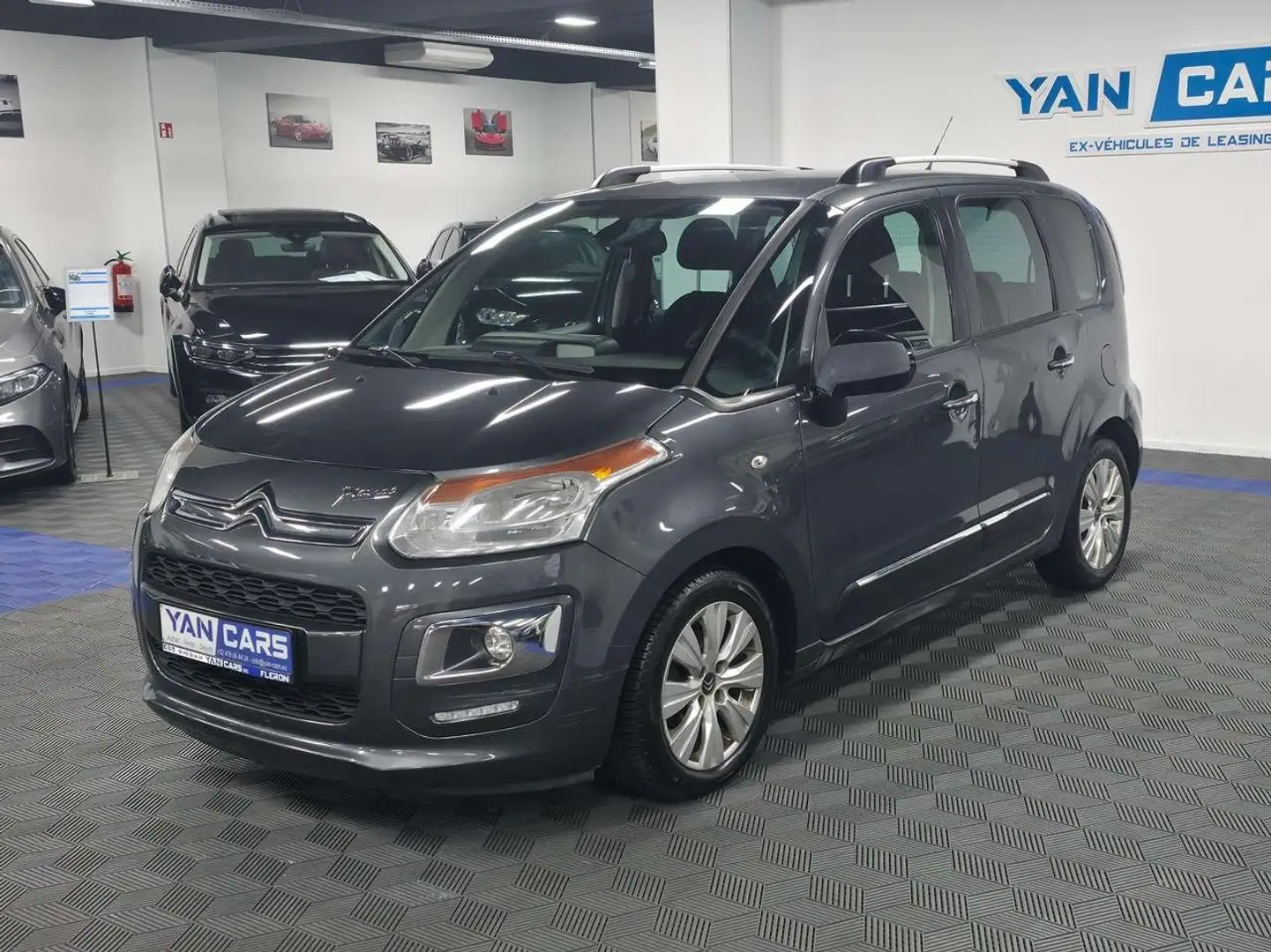 Citroen C3 Picasso Grand * 1.6 HDi *Série Exclusive *FULL OPTIONS Gris - 2