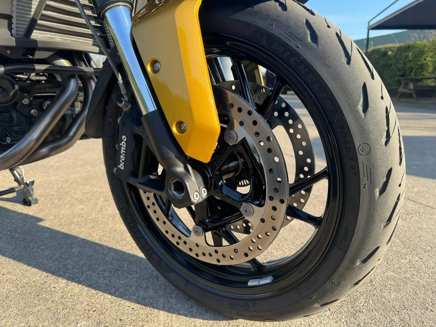 BMW F 900 XR Auriu - 2