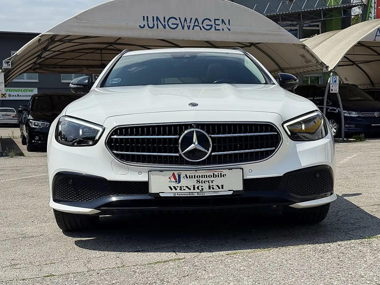 Mercedes-Benz E 300 de PHEV T Avantgarde Aut.+Navi+Apple CarPlay+AH... Weiß - 2