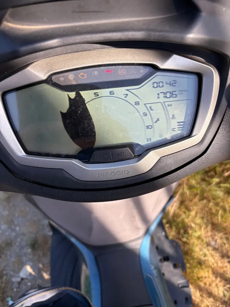 Piaggio Beverly 400 Hpe Blu/Azzurro - 2