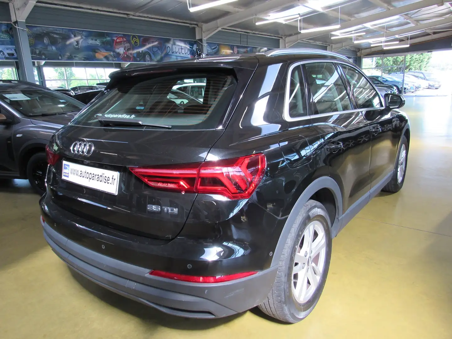 Audi Q3 35 TDI S-TRONIC BUSINESS LINE + TOIT OUVRANT Schwarz - 2