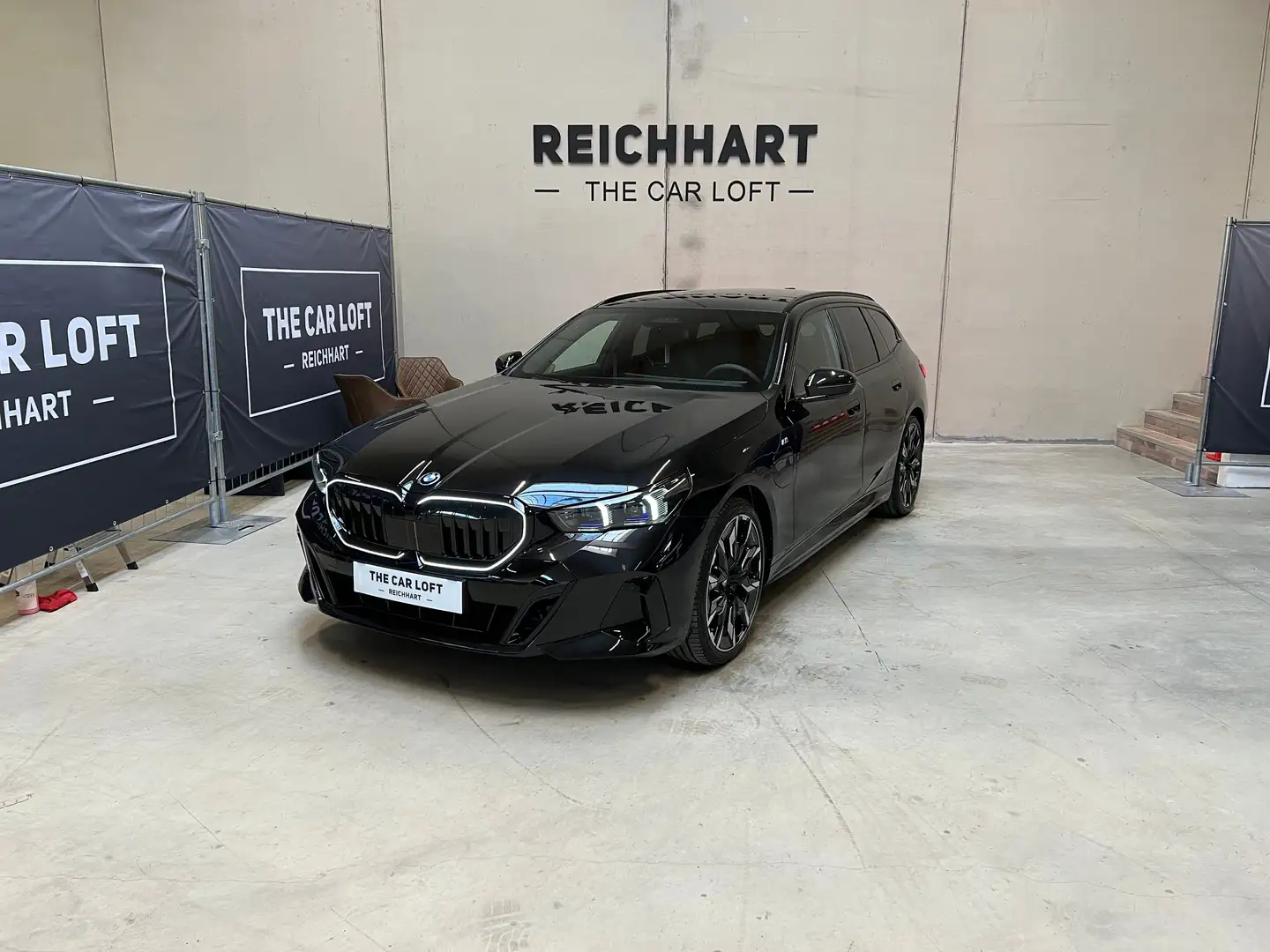 BMW 530 e xDrive Touring M SPORT PRO - LEASINGAKTION Schwarz - 1