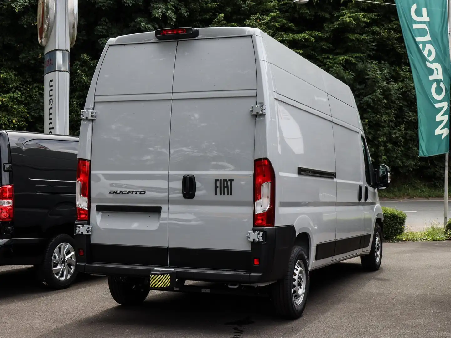 Fiat Ducato 140AT8 Multijet L3H3 verblecht Gris - 2