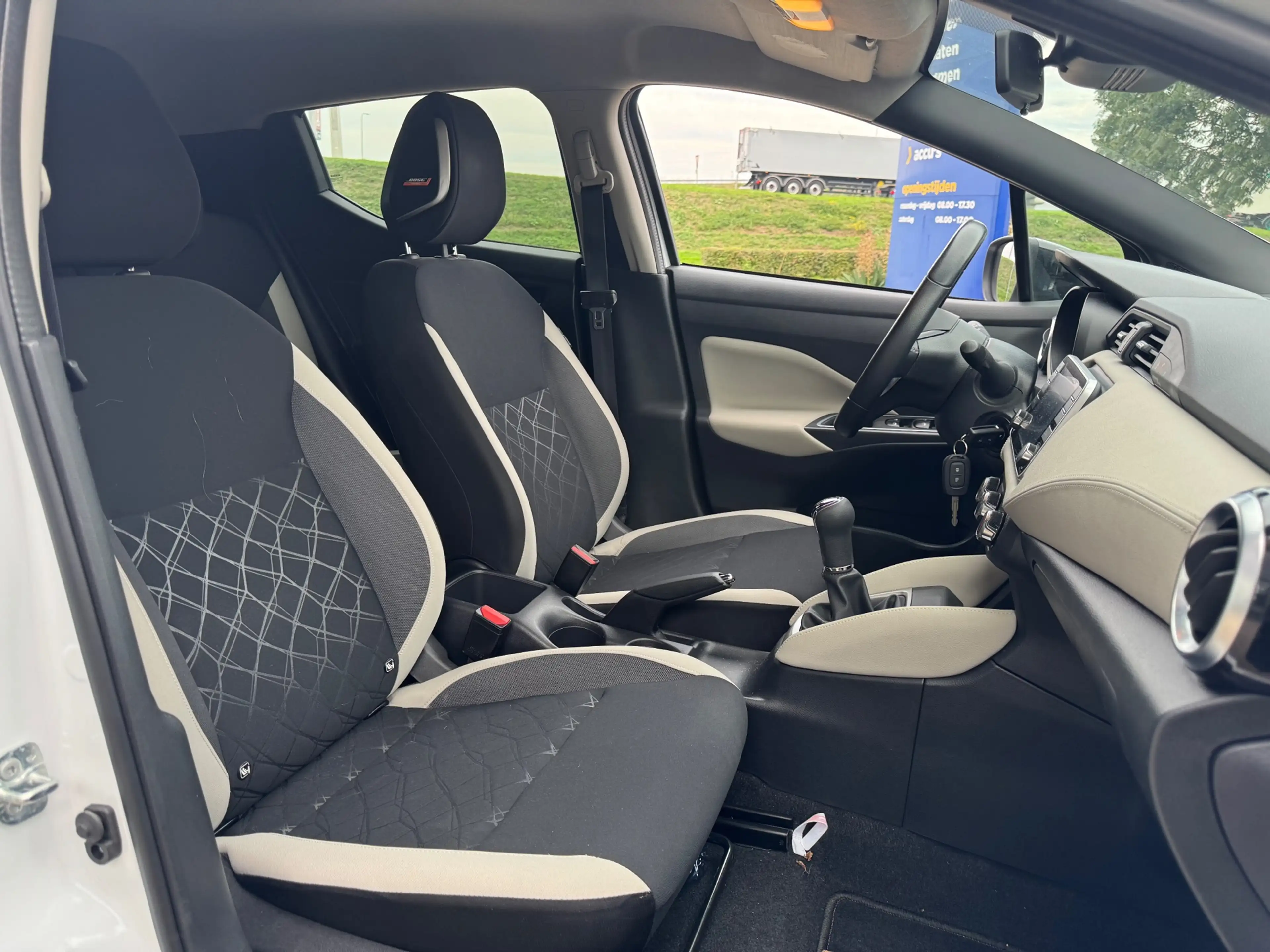 Nissan Micra 1.0 IG-T N-Design Airco Navi Cruise — photo 10