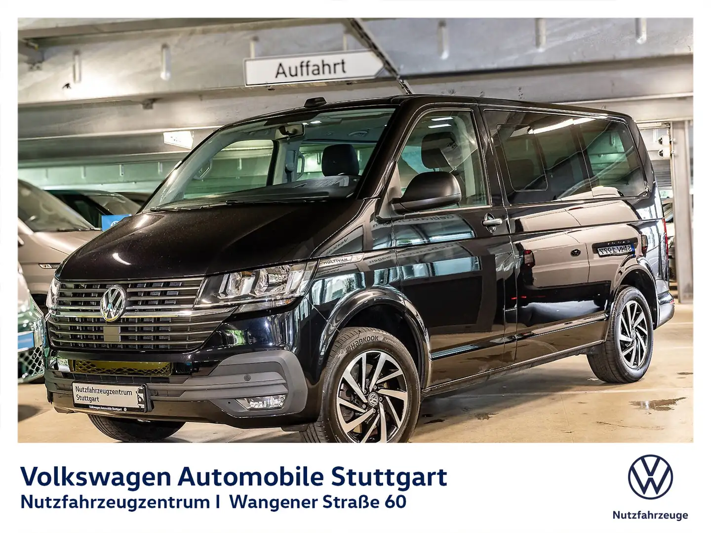 Volkswagen T6.1 Multivan Trendline DSG 2.0 TDI Euro 6d TEMP Zwart - 2