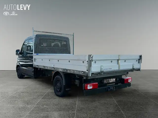Volkswagen Crafter view 4