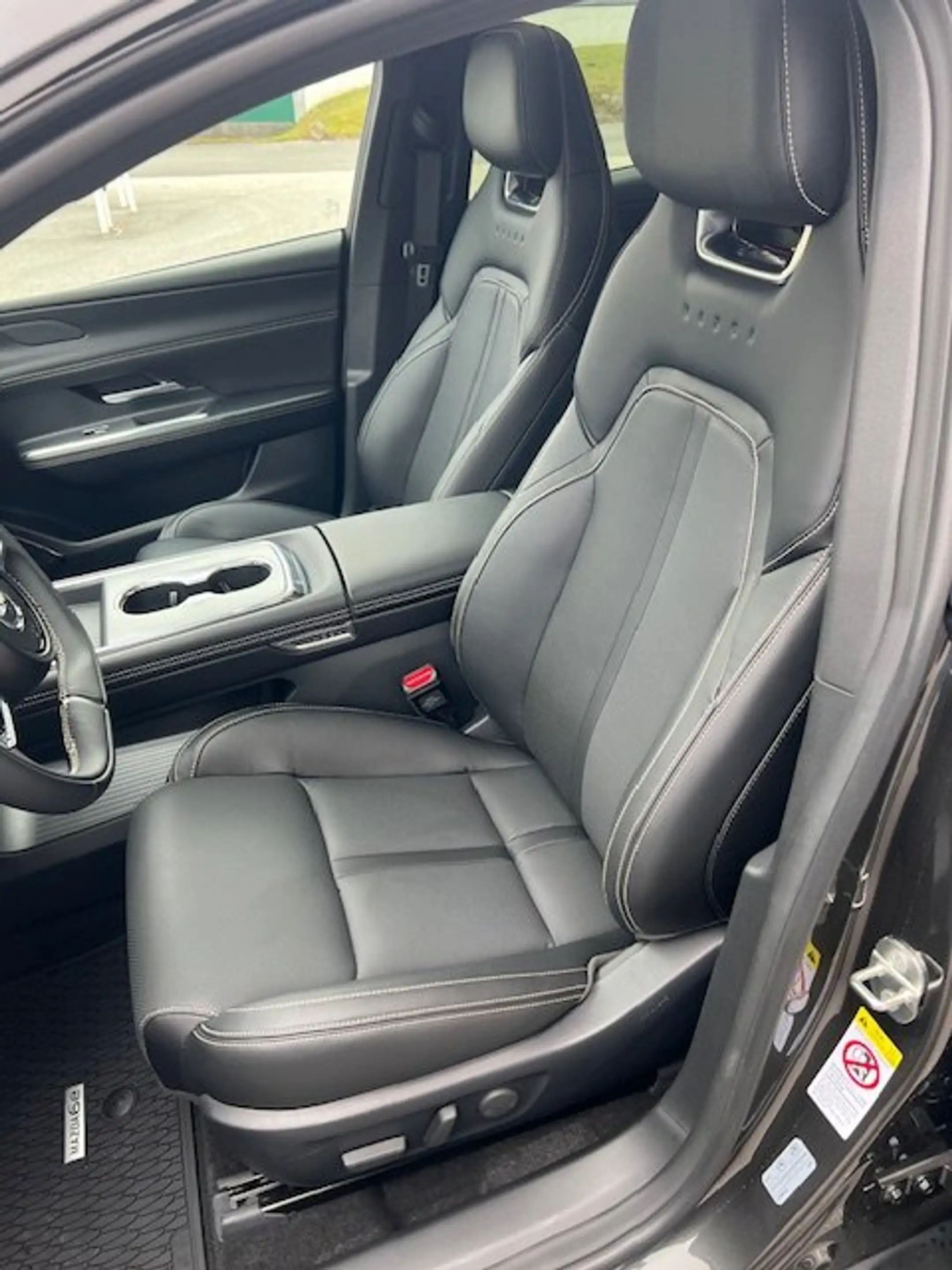 Mazda 6e Takumi — photo 10