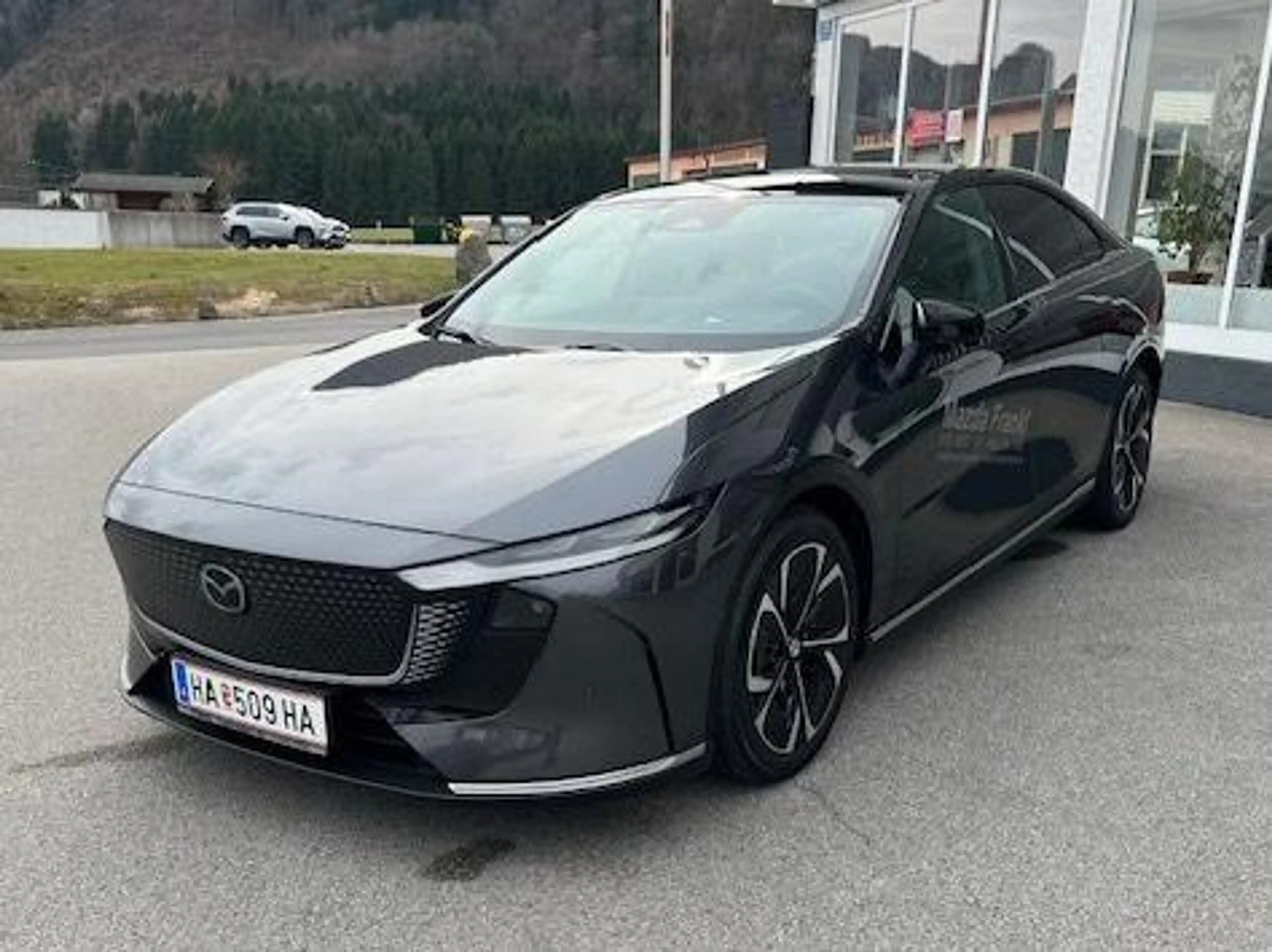 Mazda 6e Takumi — photo 3