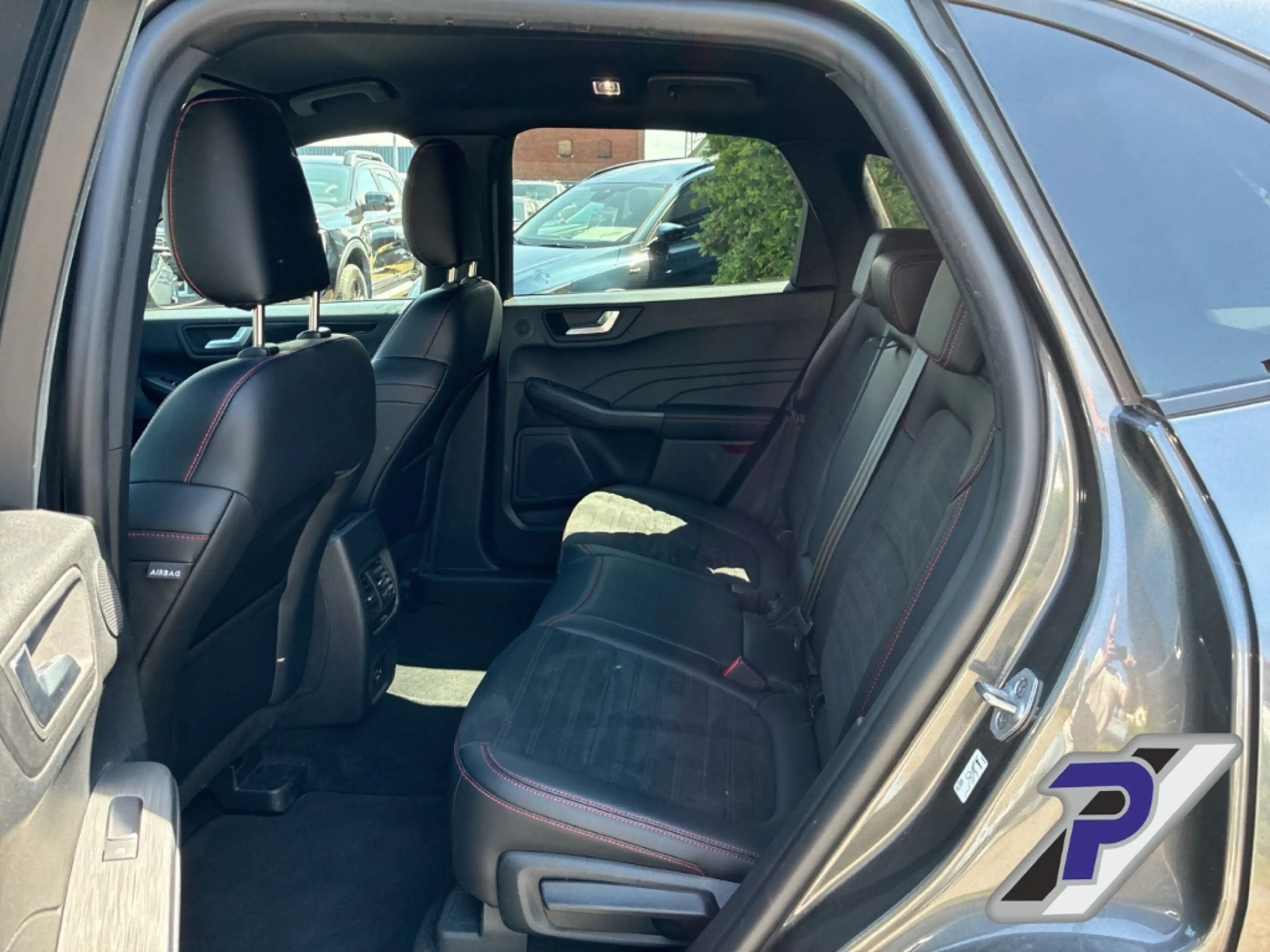 Ford Kuga Plug-In Hybrid ST-Line X LED+B&O-SOUND+KAMERA+NAVI — photo 14