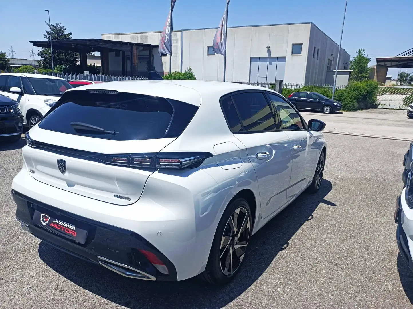 Peugeot 308 PEUGEOT 308 Plug-in Hybrid 180 e-EAT8 GT Wit - 2
