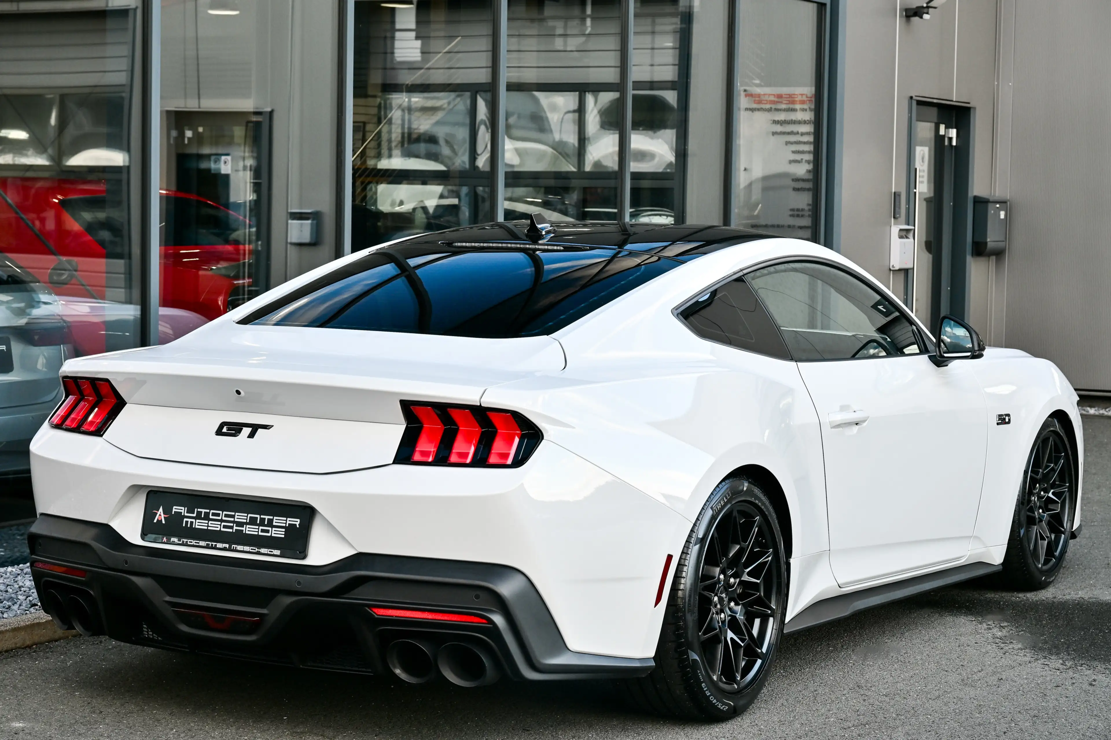 Ford Mustang 5.0 Ti-VCT V8 GT Aut *Nite Pony Styling* — photo 4