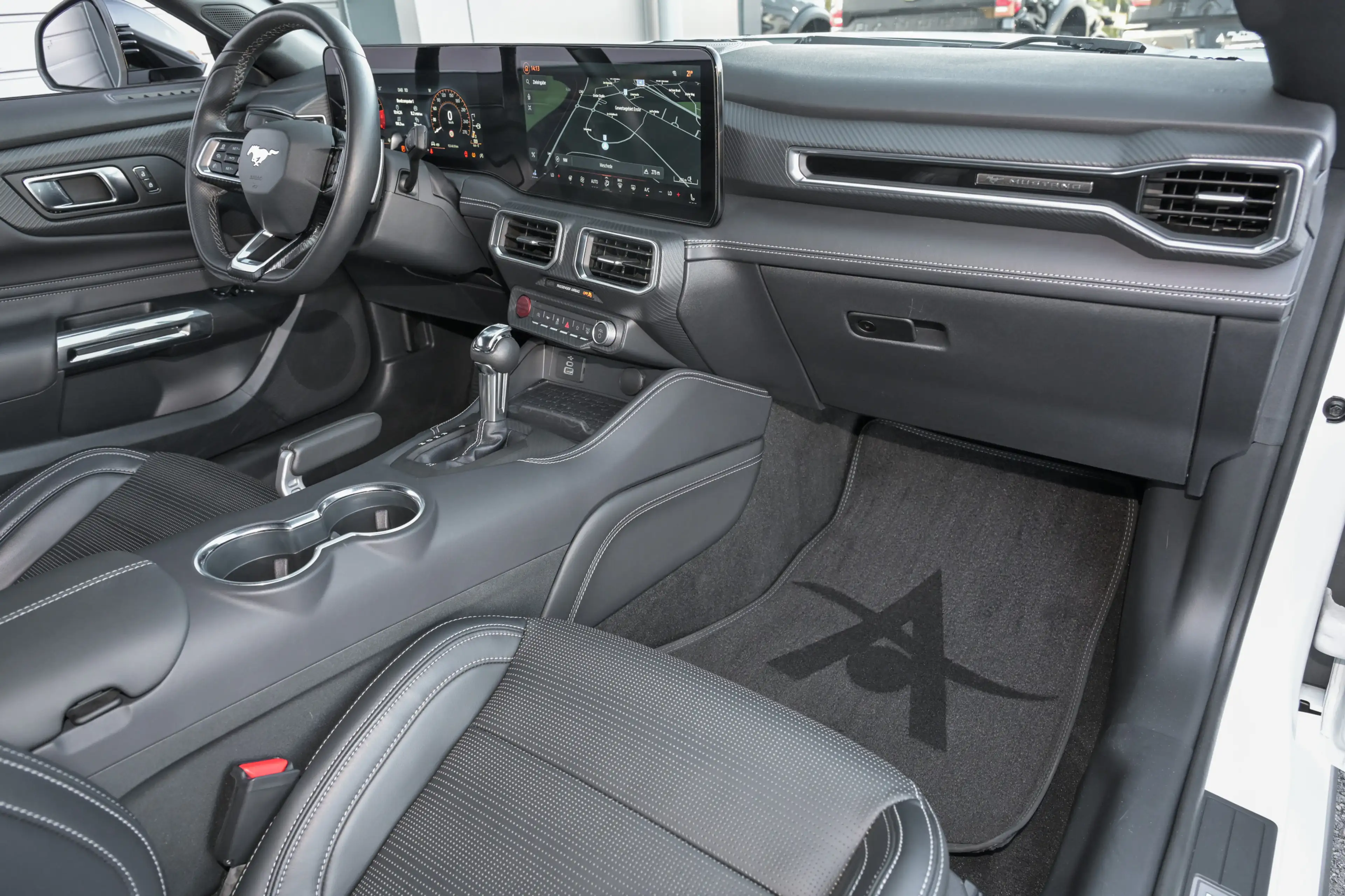 Ford Mustang 5.0 Ti-VCT V8 GT Aut *Nite Pony Styling* — photo 10