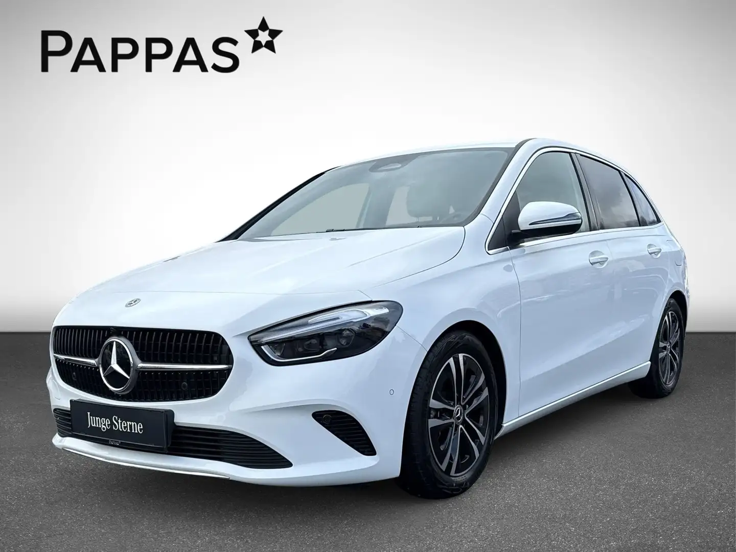 Mercedes-Benz B 180 d Österreich-Edition Cam PTS Navi AUT Wide Weiß - 2