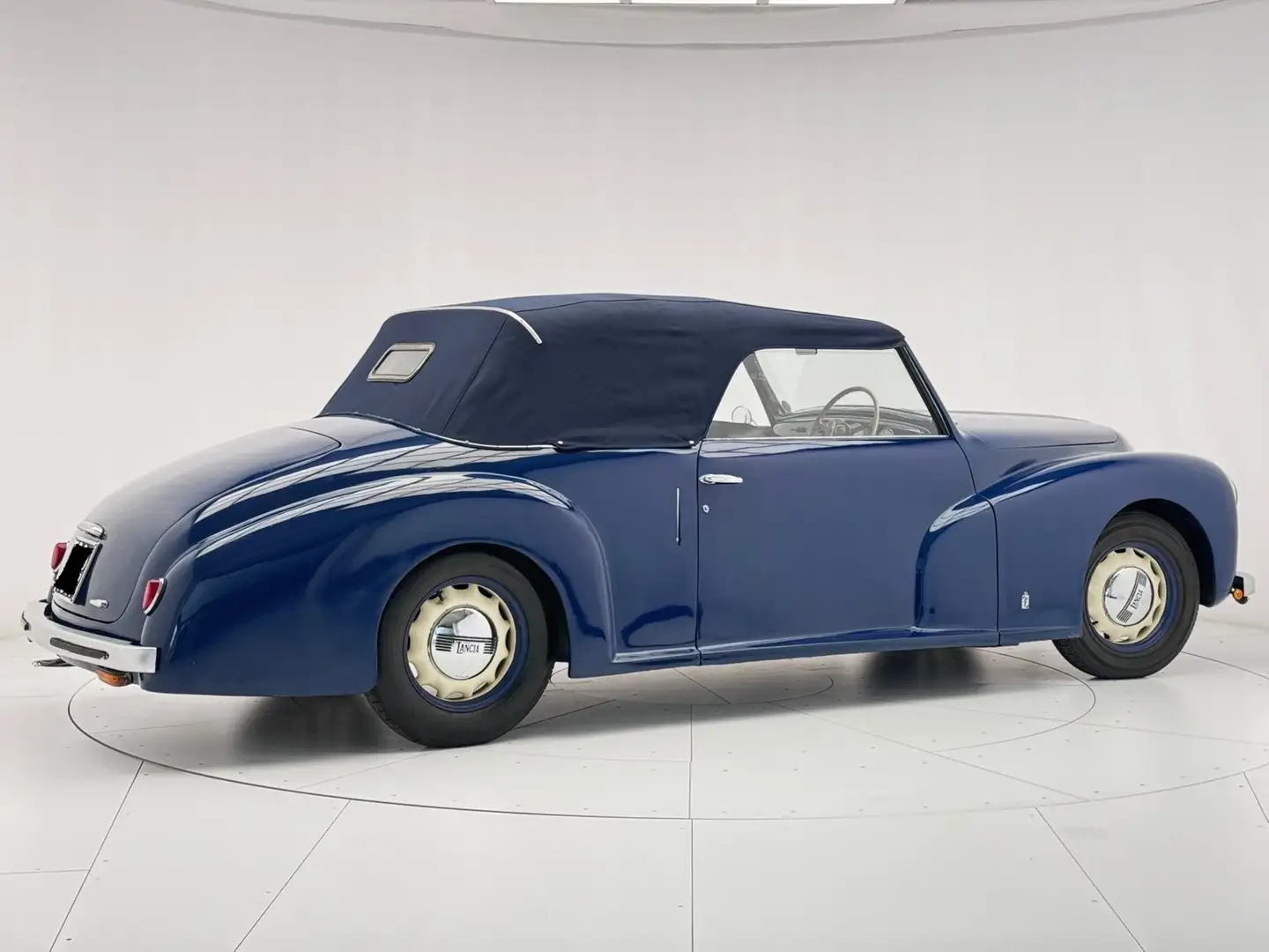 Lancia Aprilia Cabriolet Pininfarina Mavi - 1