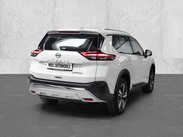 Nissan X-Trail view 2