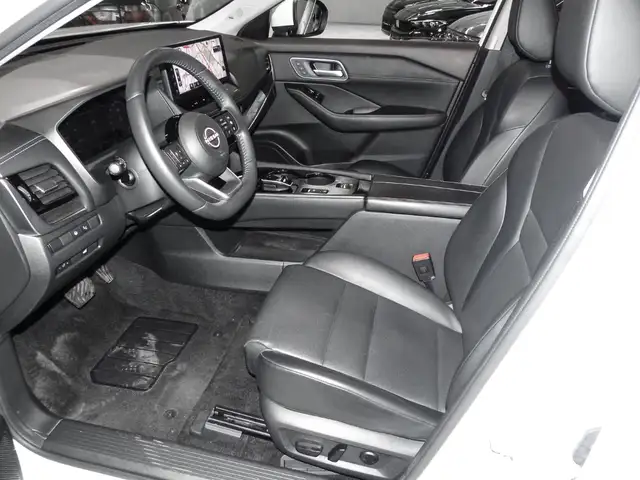 Nissan X-Trail view 12
