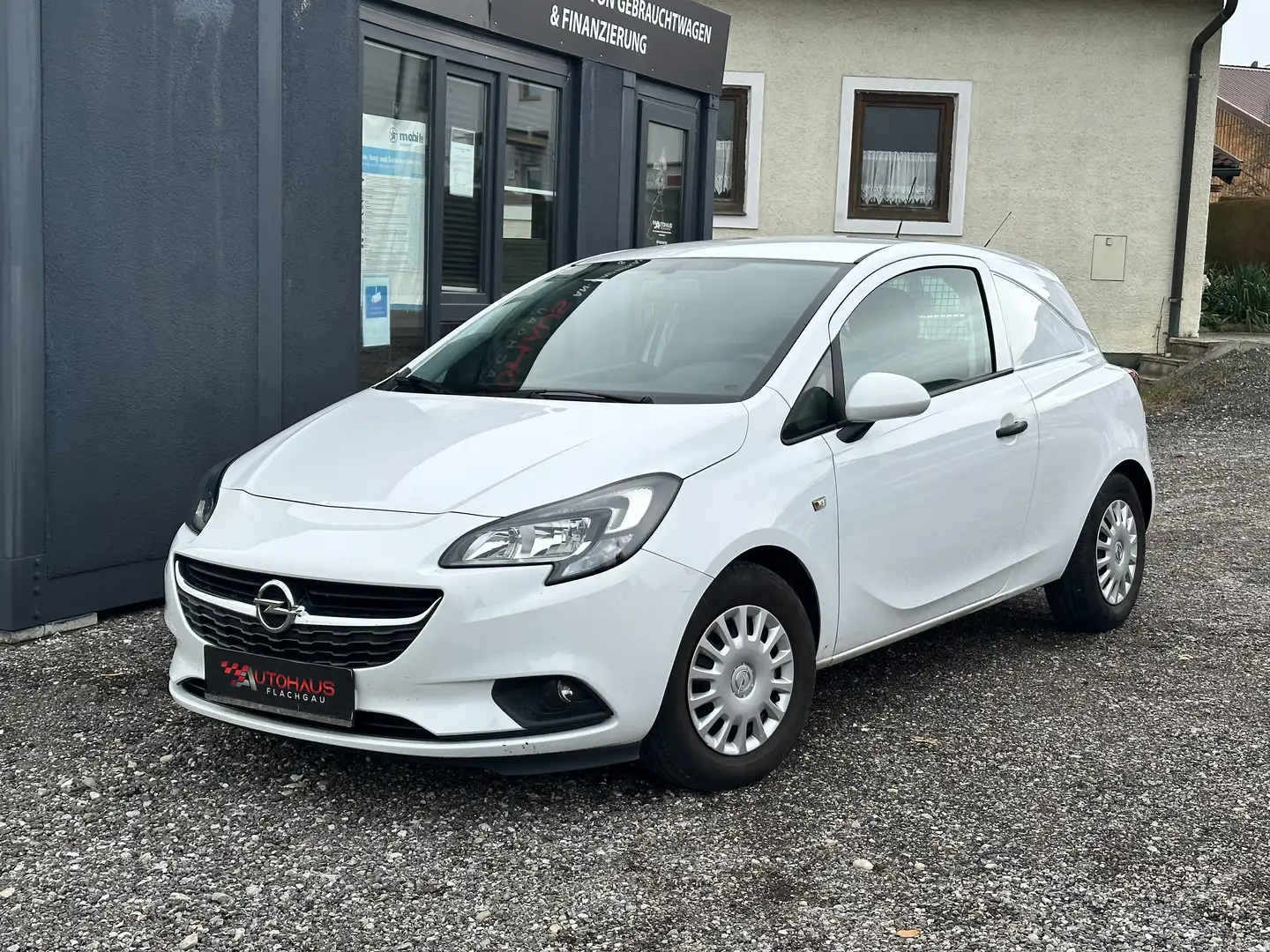 Opel Corsa-e 1,4 *SHZ*PDC*Erstbesitz* Weiß - 1