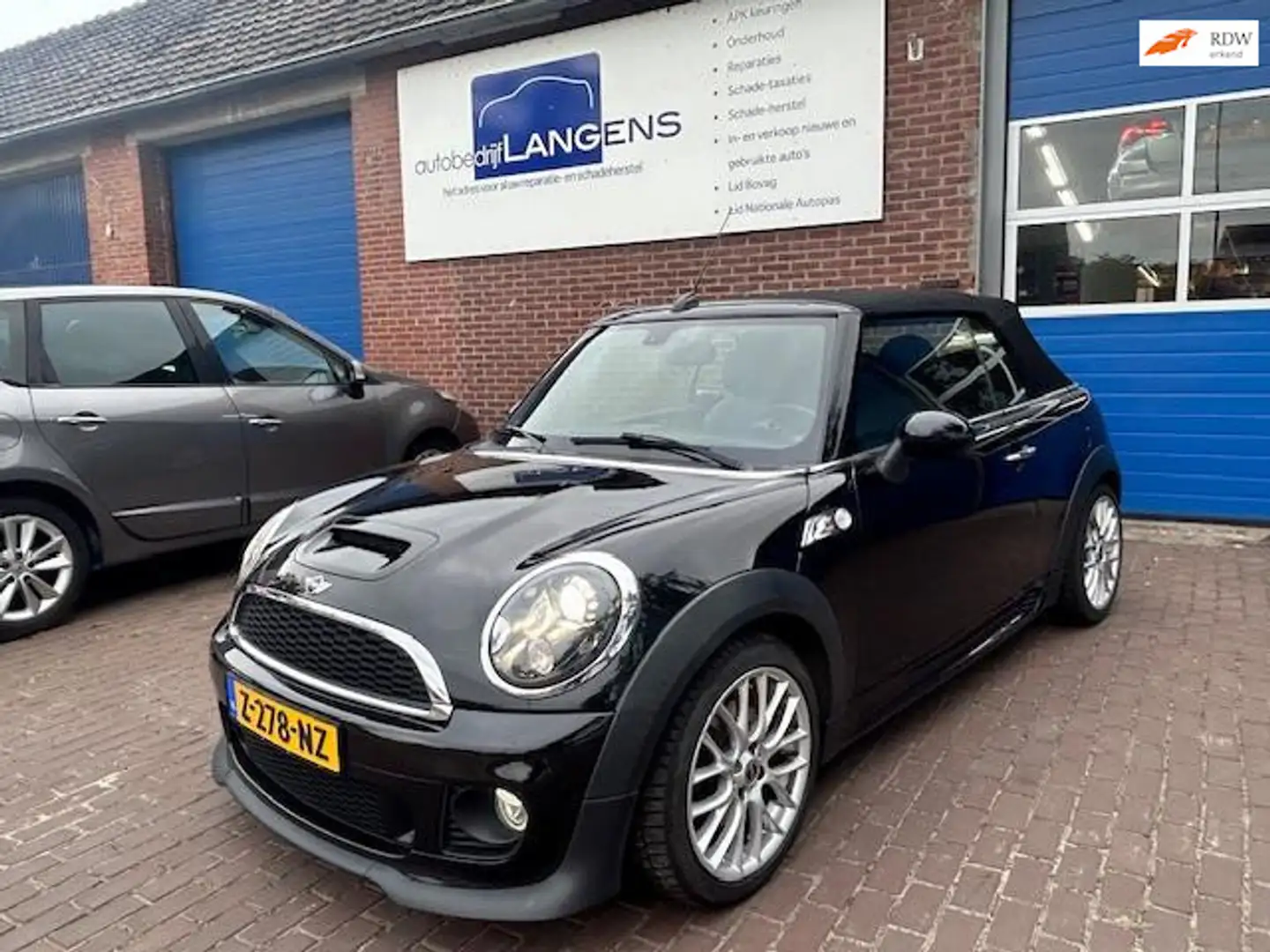 MINI Cooper S Cabrio Mini 1.6 Chili Harman Kardon, Bi-Xenon, Navi, Lede Negro - 1