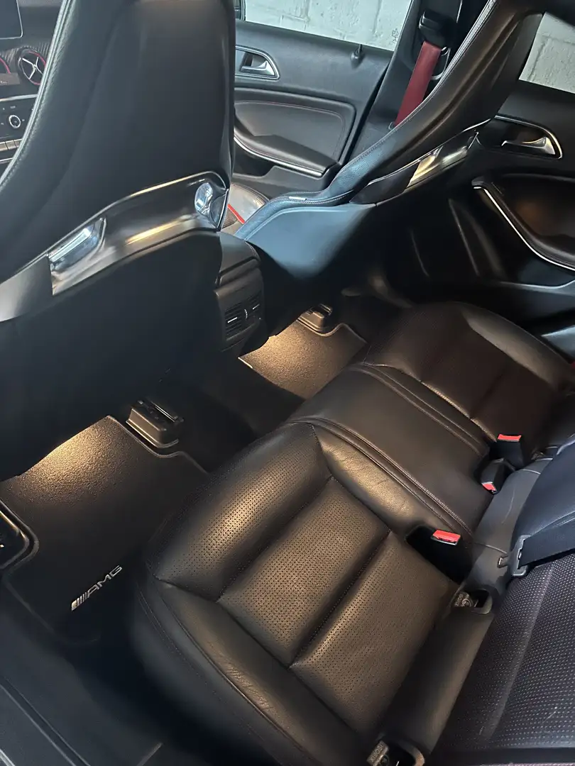 Mercedes-Benz A 45 AMG 4Matic Speedshift 7G-DCT - 2
