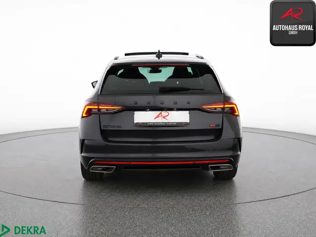 Skoda Octavia view 3